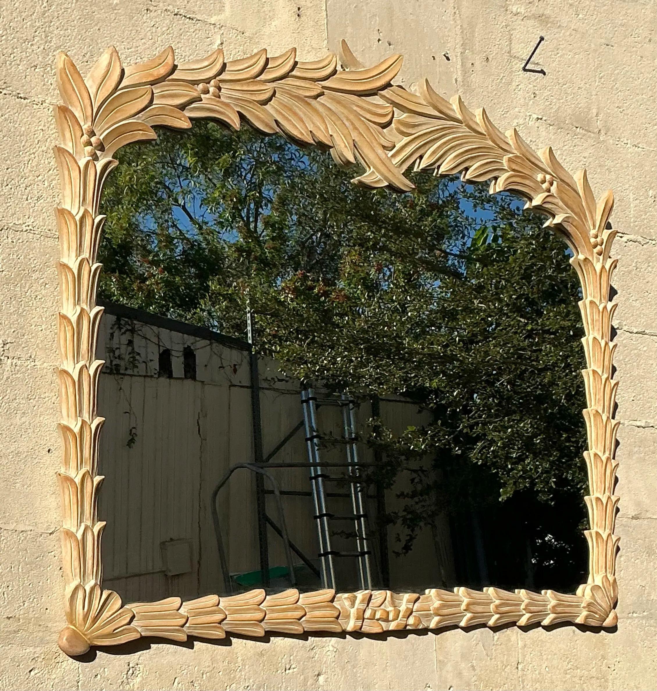 Espejo Vintage Regency de Fronda Tallada Regencia