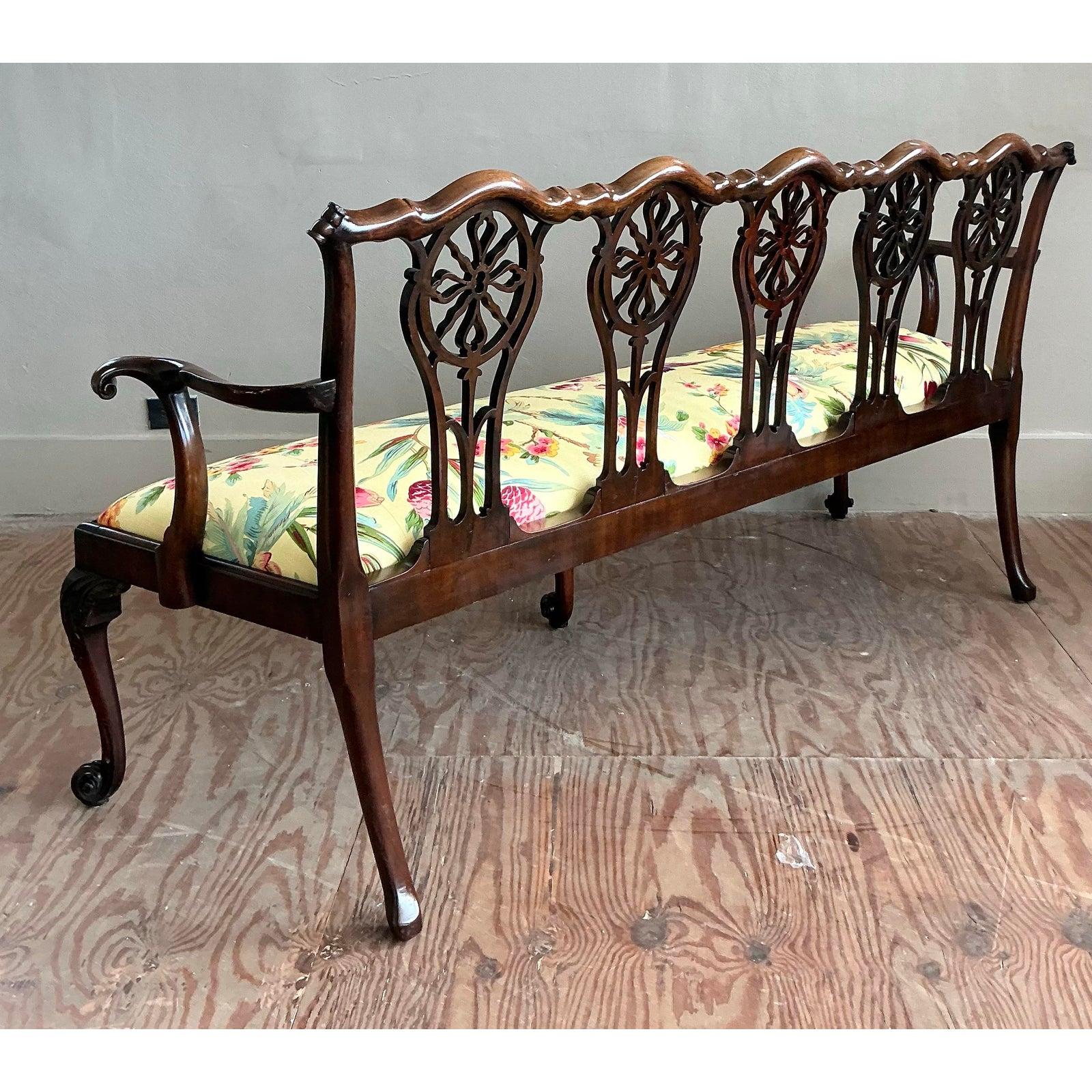 Vintage Regency Carved Georgian Bench in Scalamandre Flora For Sale 1