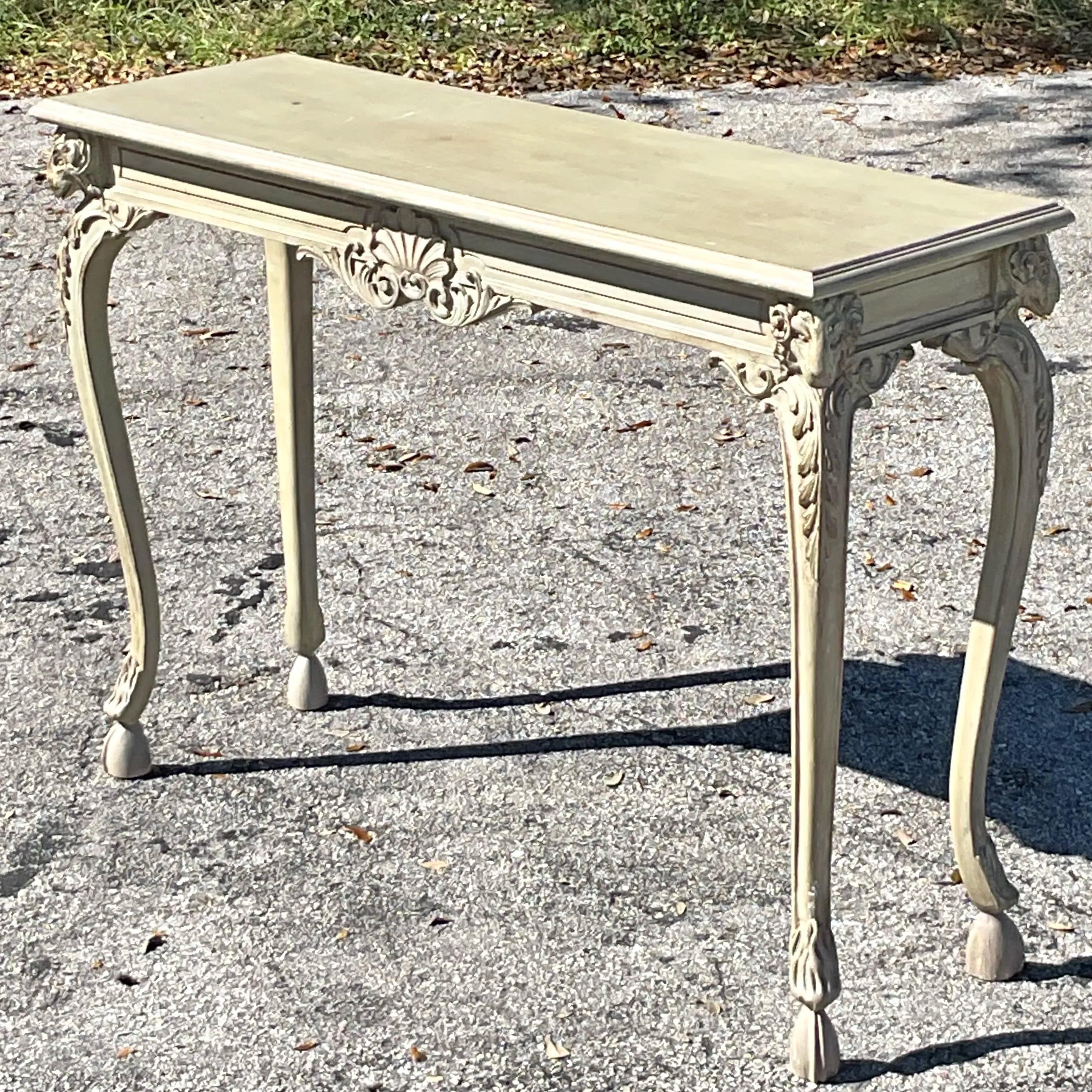 Americano Tavolo consolle vintage Regency con testa di Rams intagliata in vendita