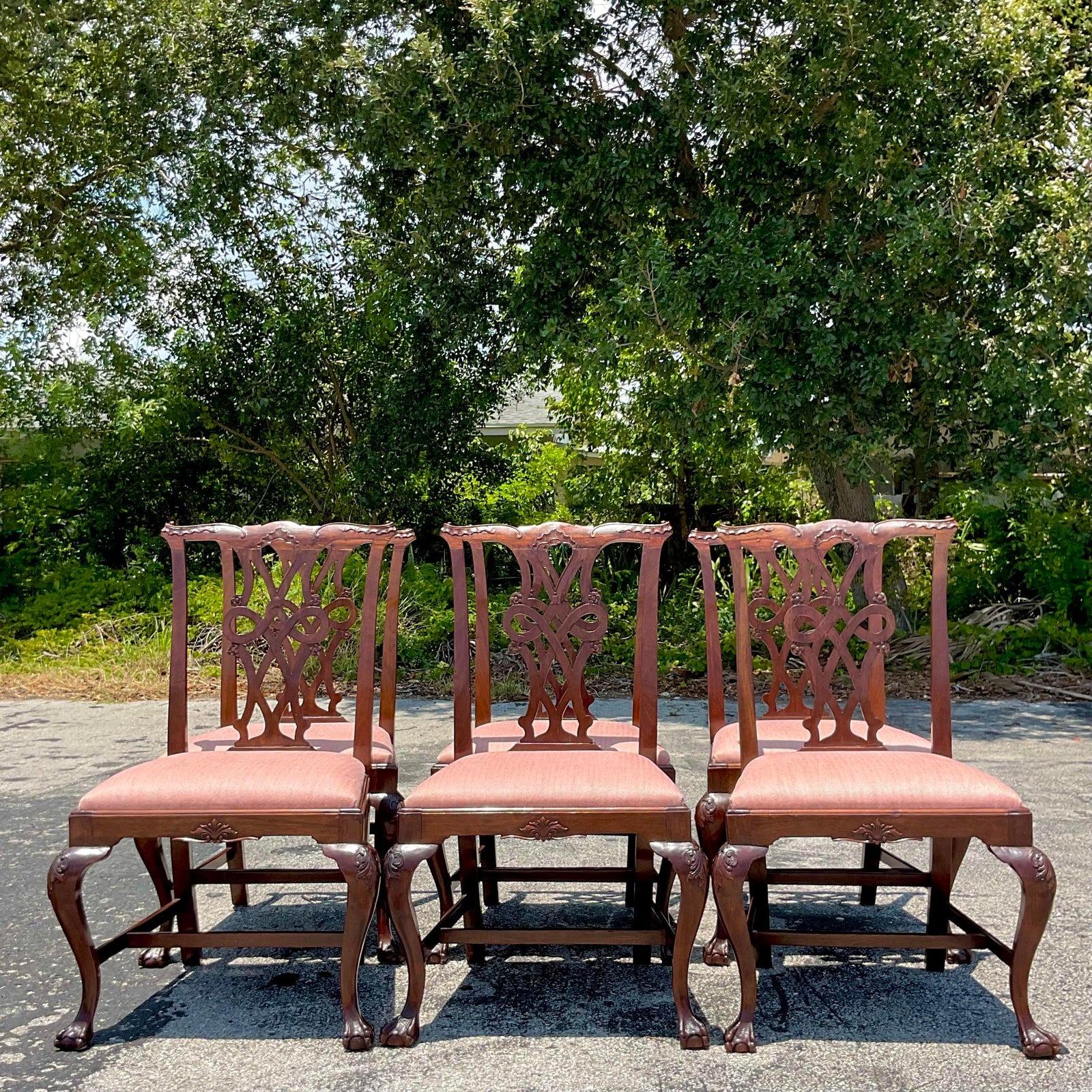 Chaises de salle à manger à volants sculptées Vintage Regency - Ensemble de 6 en vente 1