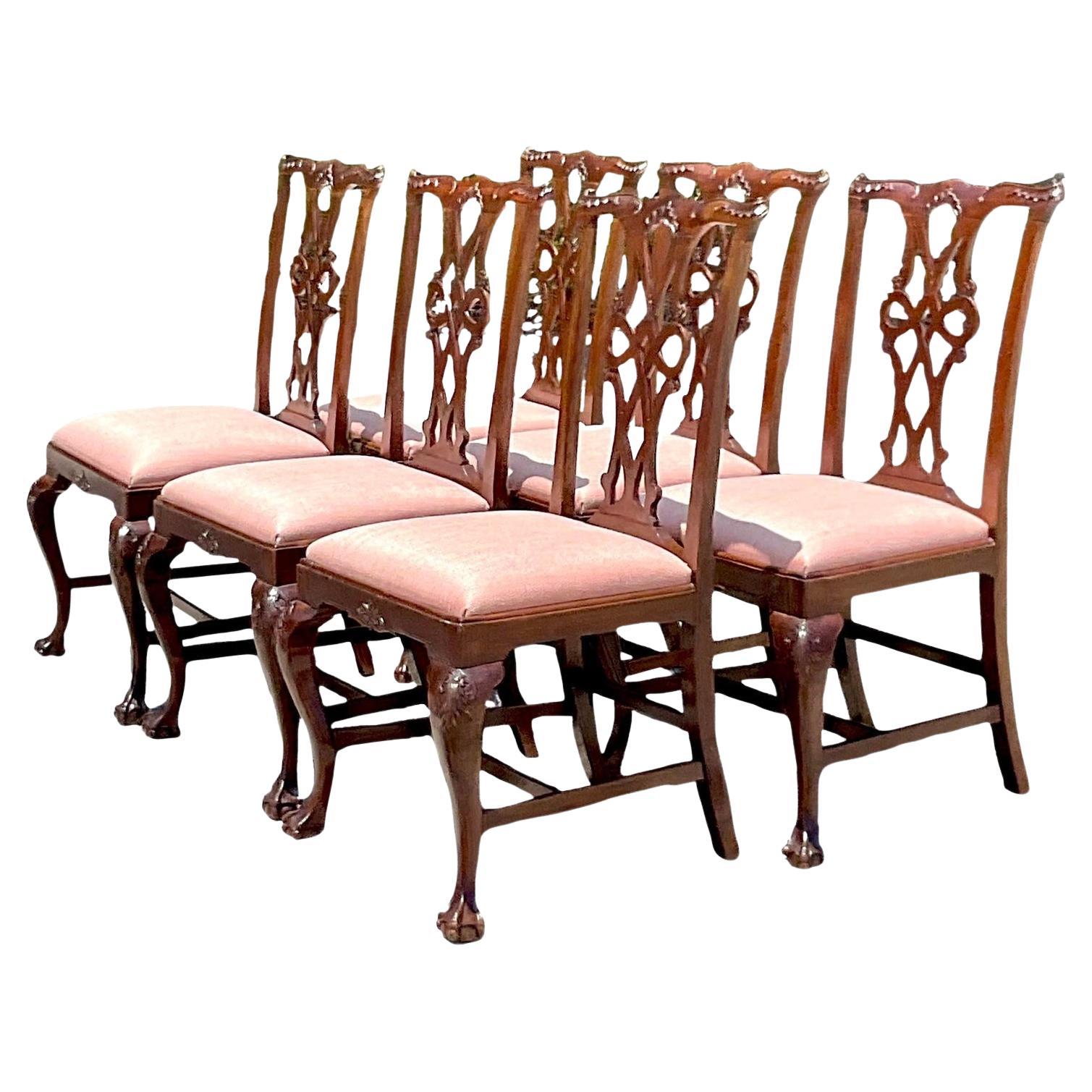 Geschnitzte Regency-Esszimmerstühle mit Rüschen im Vintage-Stil - 6er-Set