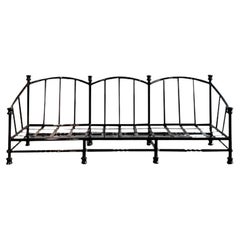 Vintage Regency Gussaluminium gewölbtes Sofa
