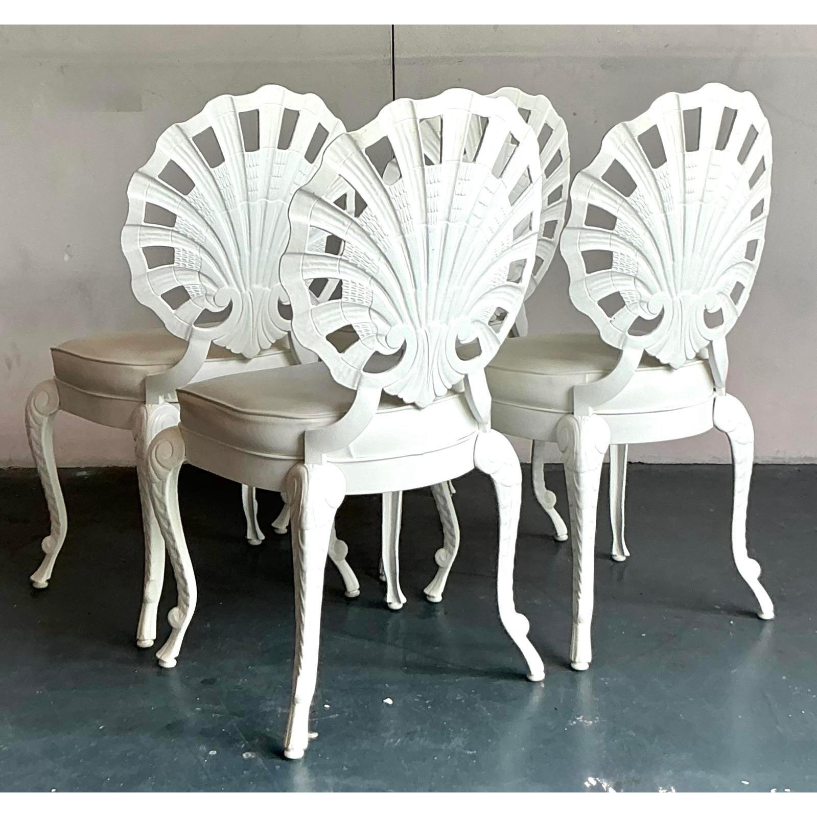 Americano Sedie da grotta in alluminio fuso vintage Regency - Set di 4 sedie in vendita