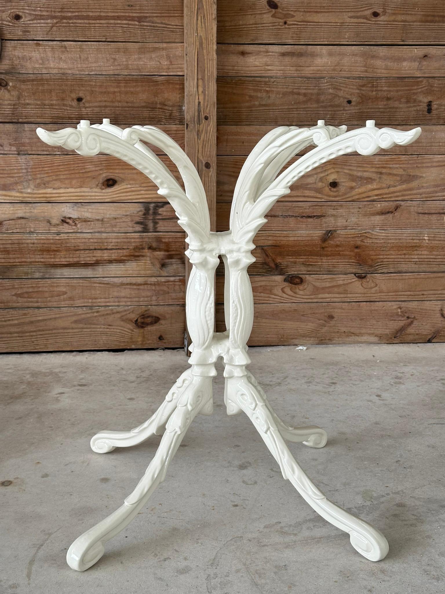 Vintage Regency Cast Aluminum Newly Powder Coated Outdoor Dining Table Base In Good Condition For Sale In North Fort Myers, FL