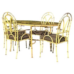 Table et 4 chaises de salle à manger d'extérieur en fonte d'aluminium Vintage Regency
