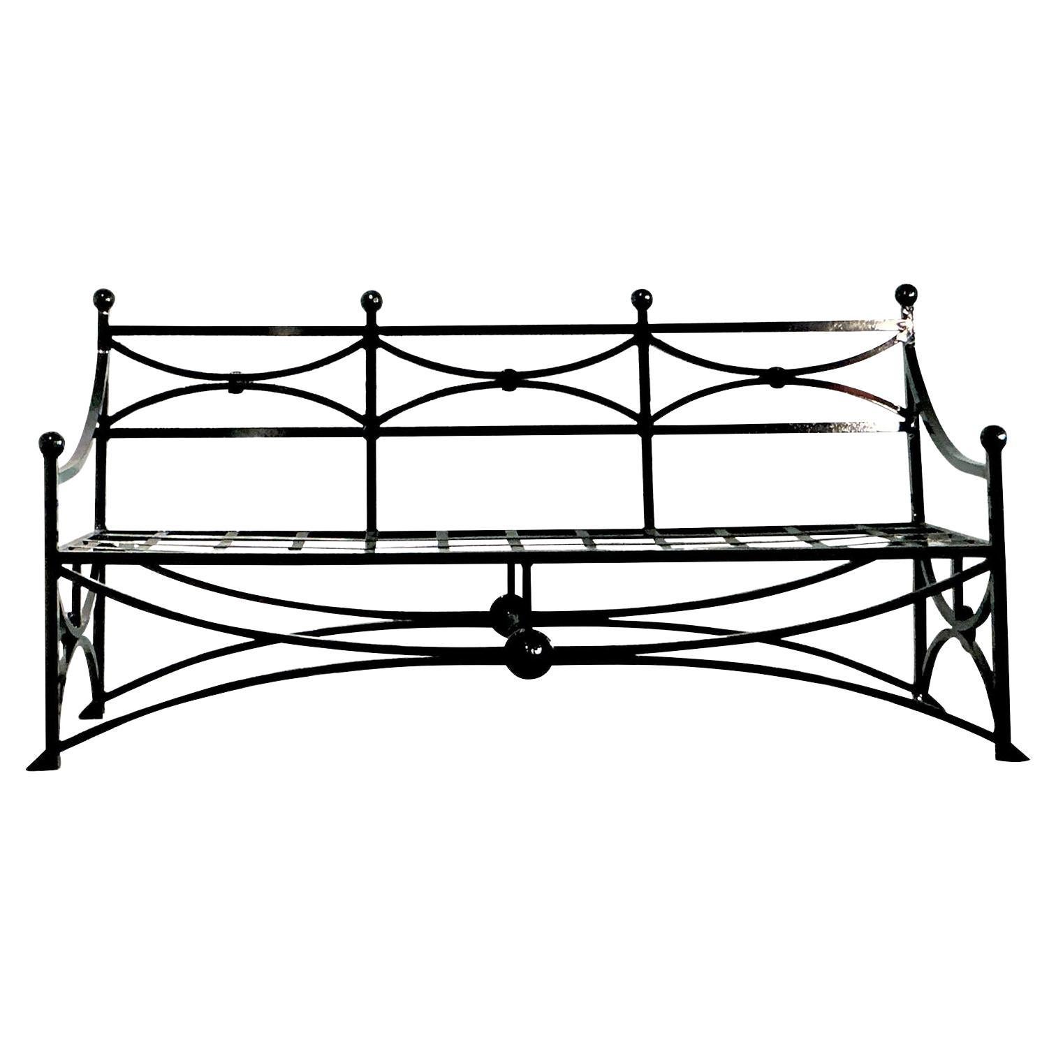 Canapé à accoudoirs en fonte d'aluminium Vintage Regency en vente