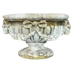 Jardinière Vintage Regency en béton moulé à tête de bélier Swag