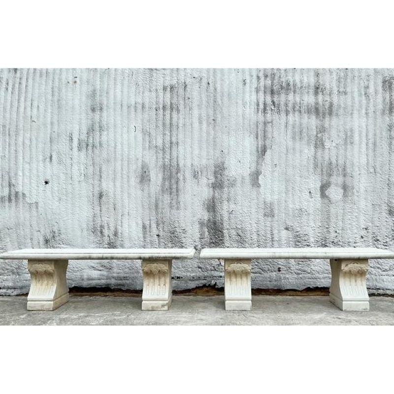 Americano Panche da giardino in pietra fusa di epoca Regency - una coppia in vendita