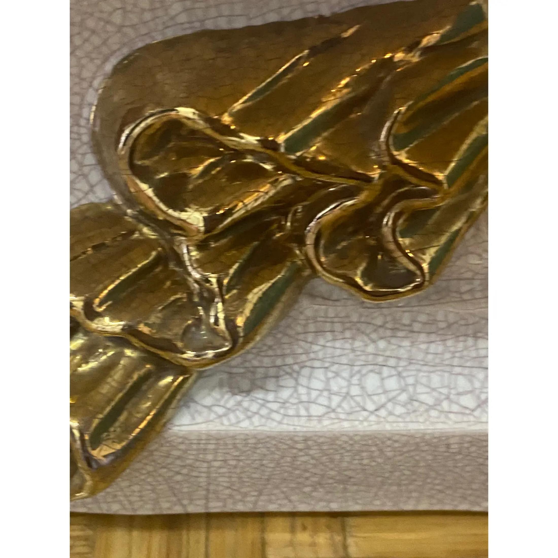 Paire de lampes Swag en céramique dorée de style Régence en vente 2