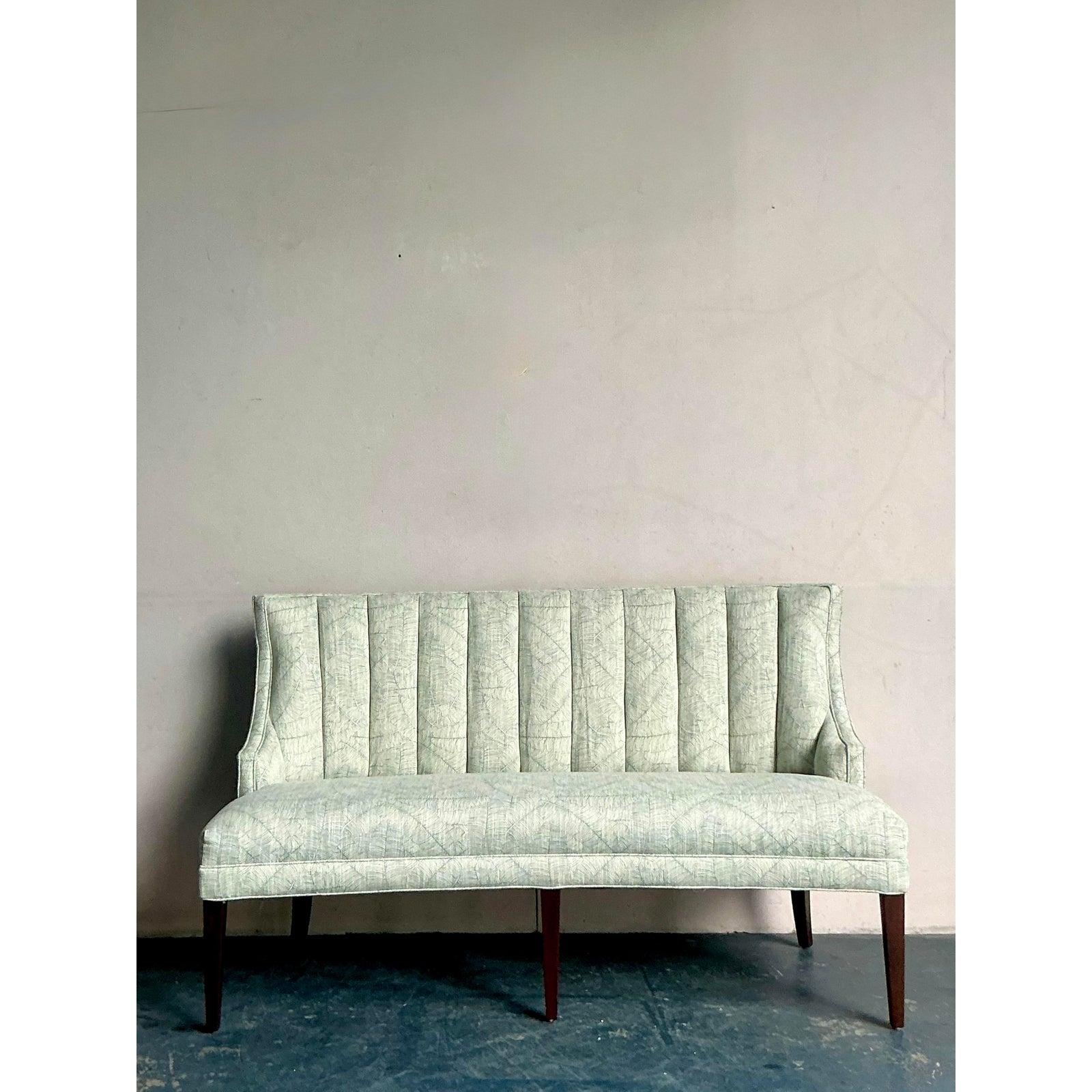 Vintage Regency Channel Tufted Settee in vendita 2