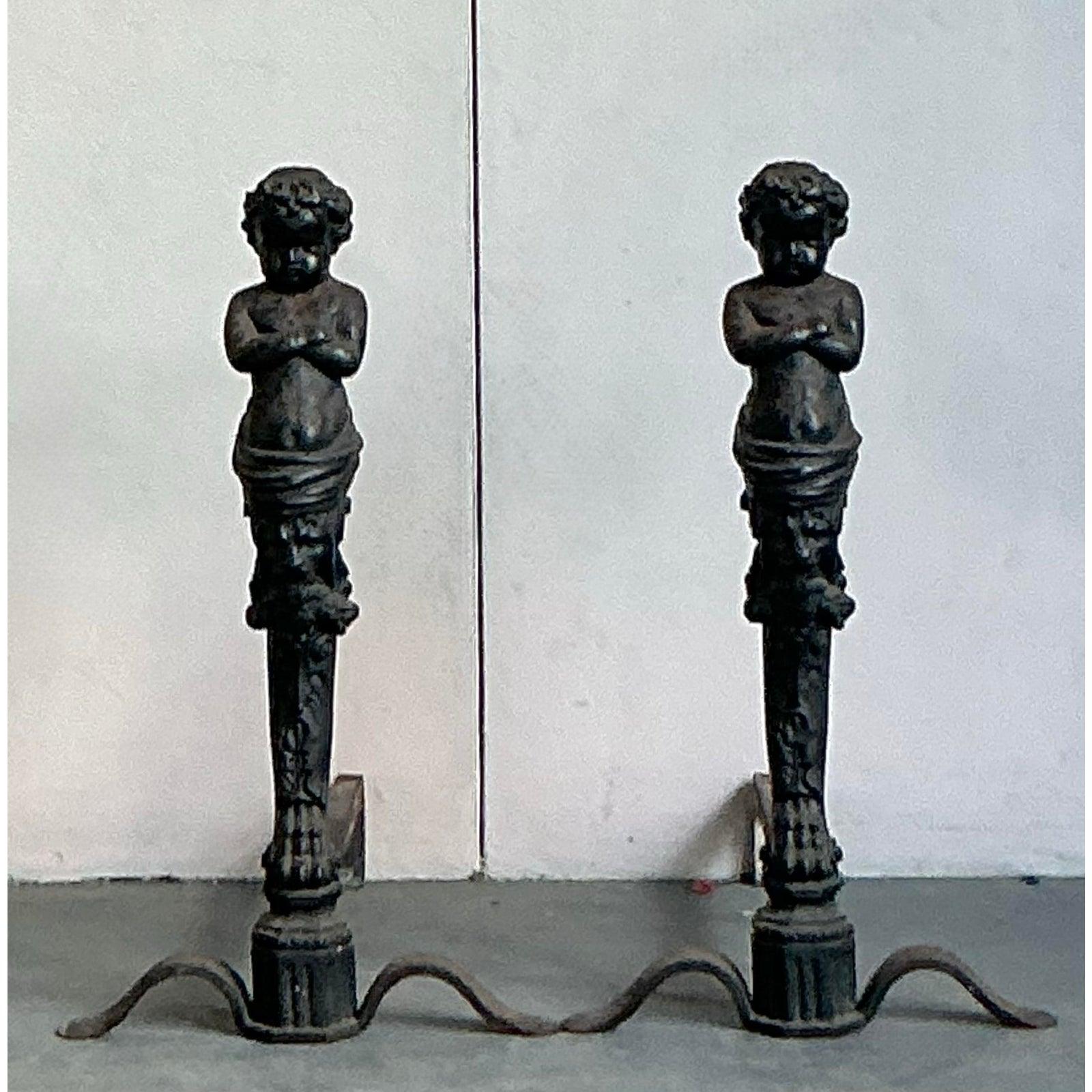 Vintage Regency Cherub Fireplace Screen In Good Condition For Sale In West Palm Beach, FL