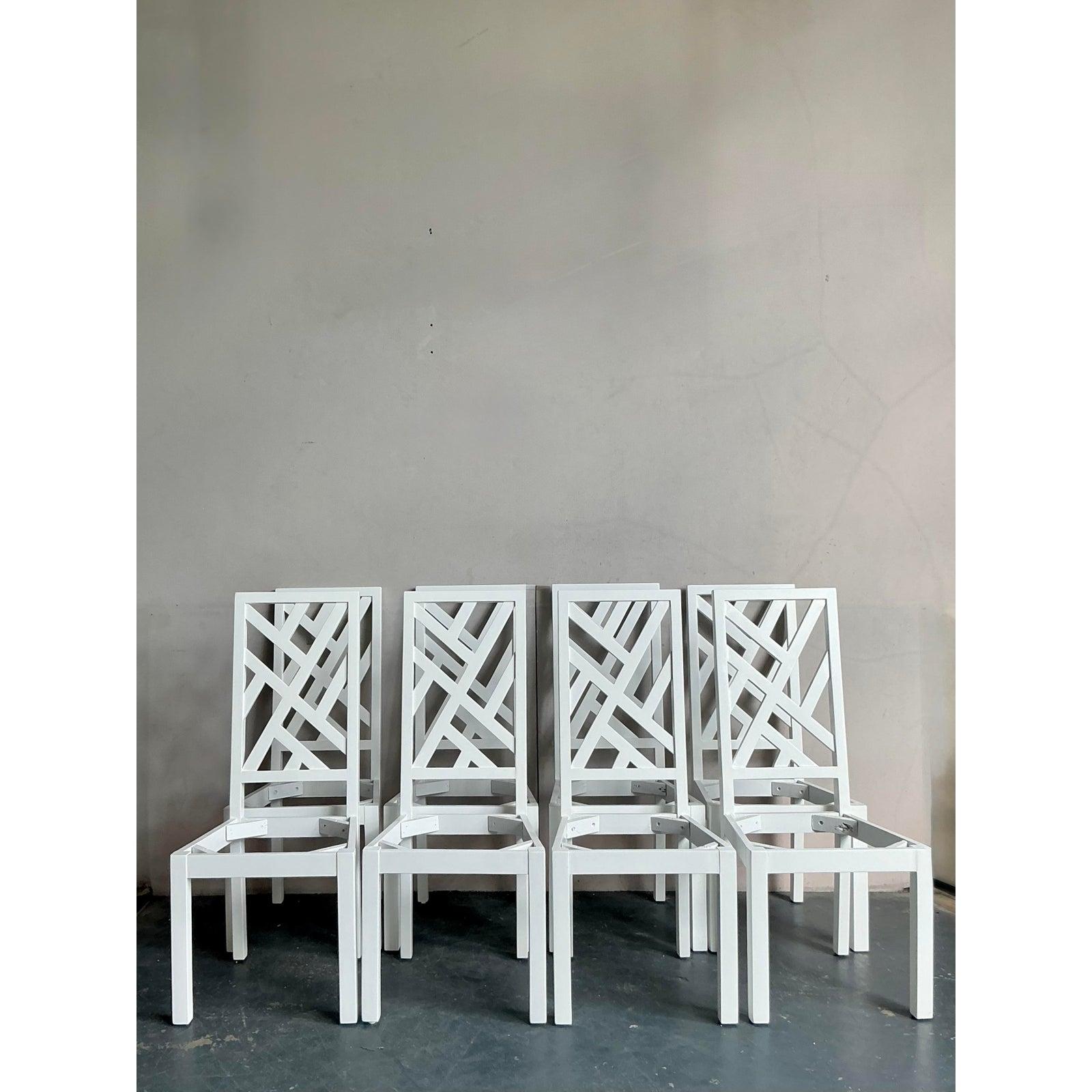 Vintage Regency Chinese Chippendale Dining Chairs - Set of 8 in vendita 1