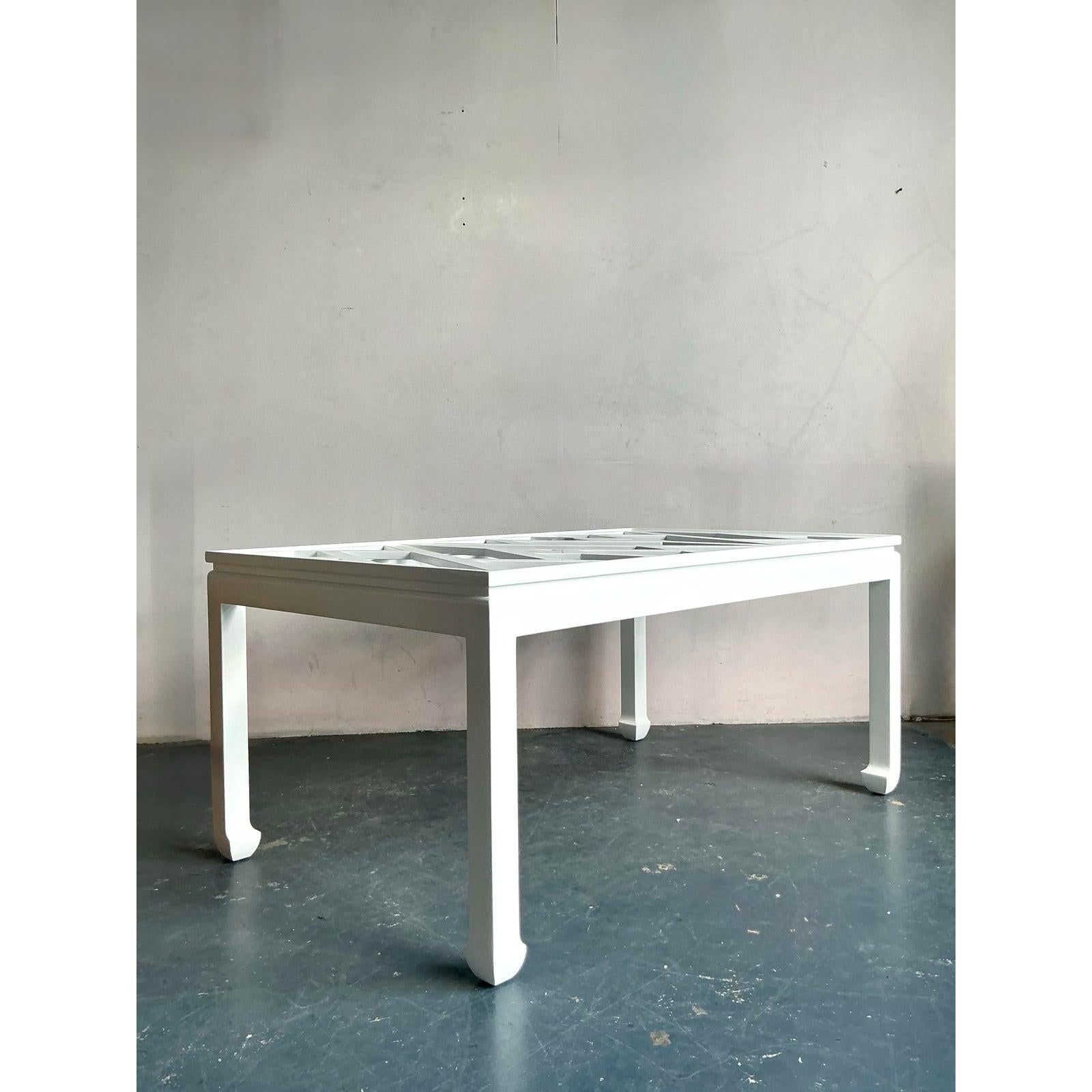 Américain Vintage Regency Chinese Chippendale Ming Table de salle à manger en vente