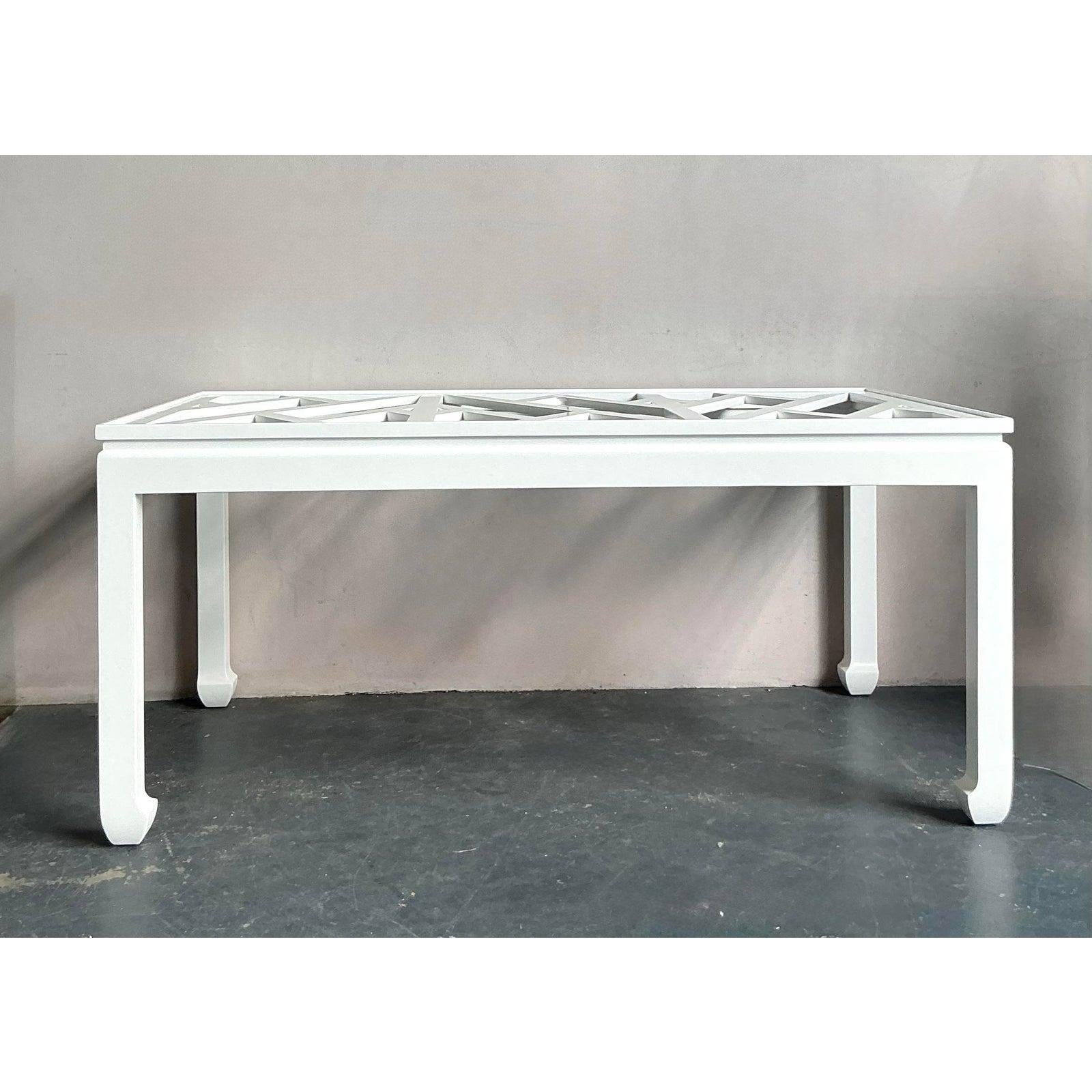 Vintage Regency Chinese Chippendale Ming Table de salle à manger en vente 1