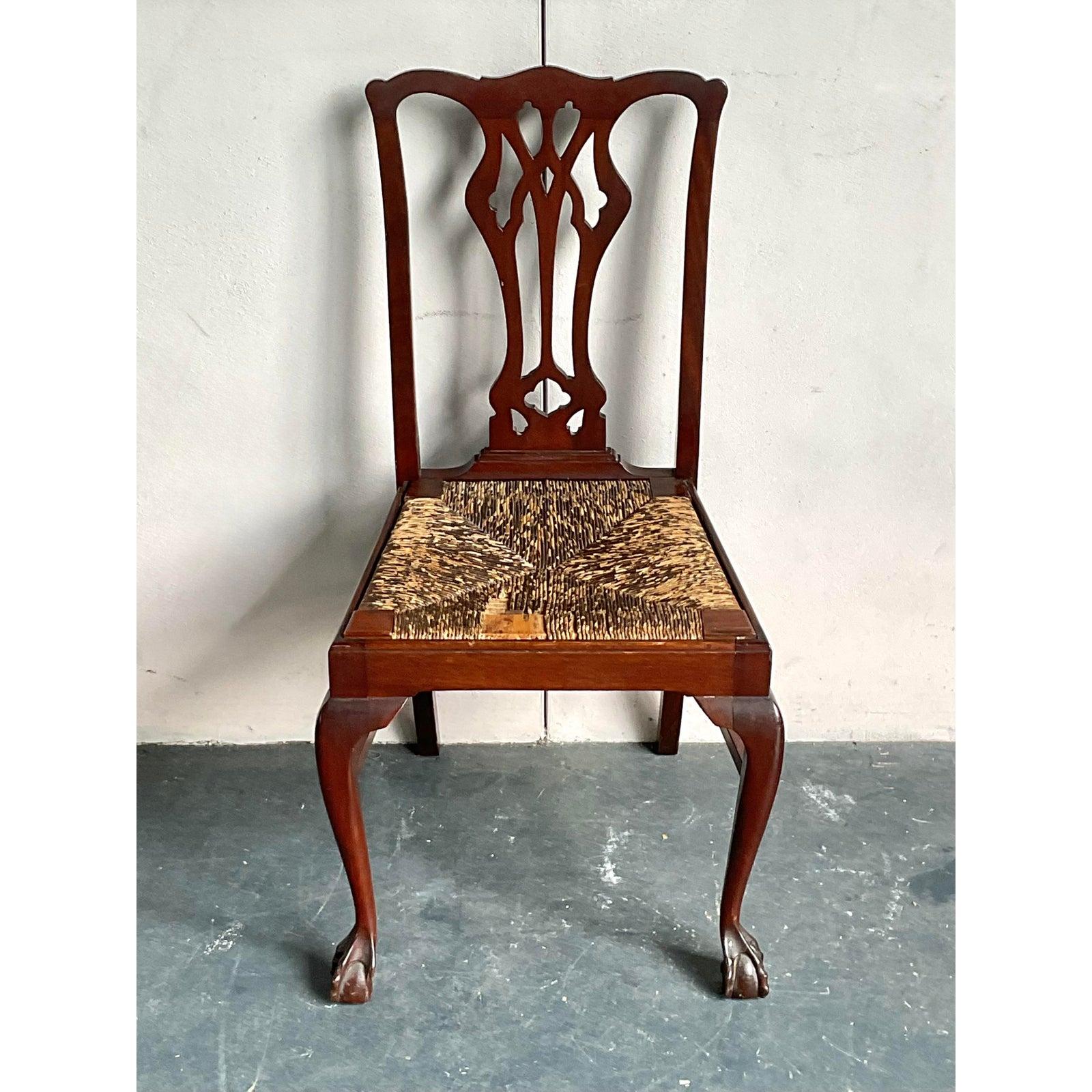 Chaise d'appoint Vintage Regency à assise en jonc, The Claw and Ball Bon état - En vente à West Palm Beach, FL