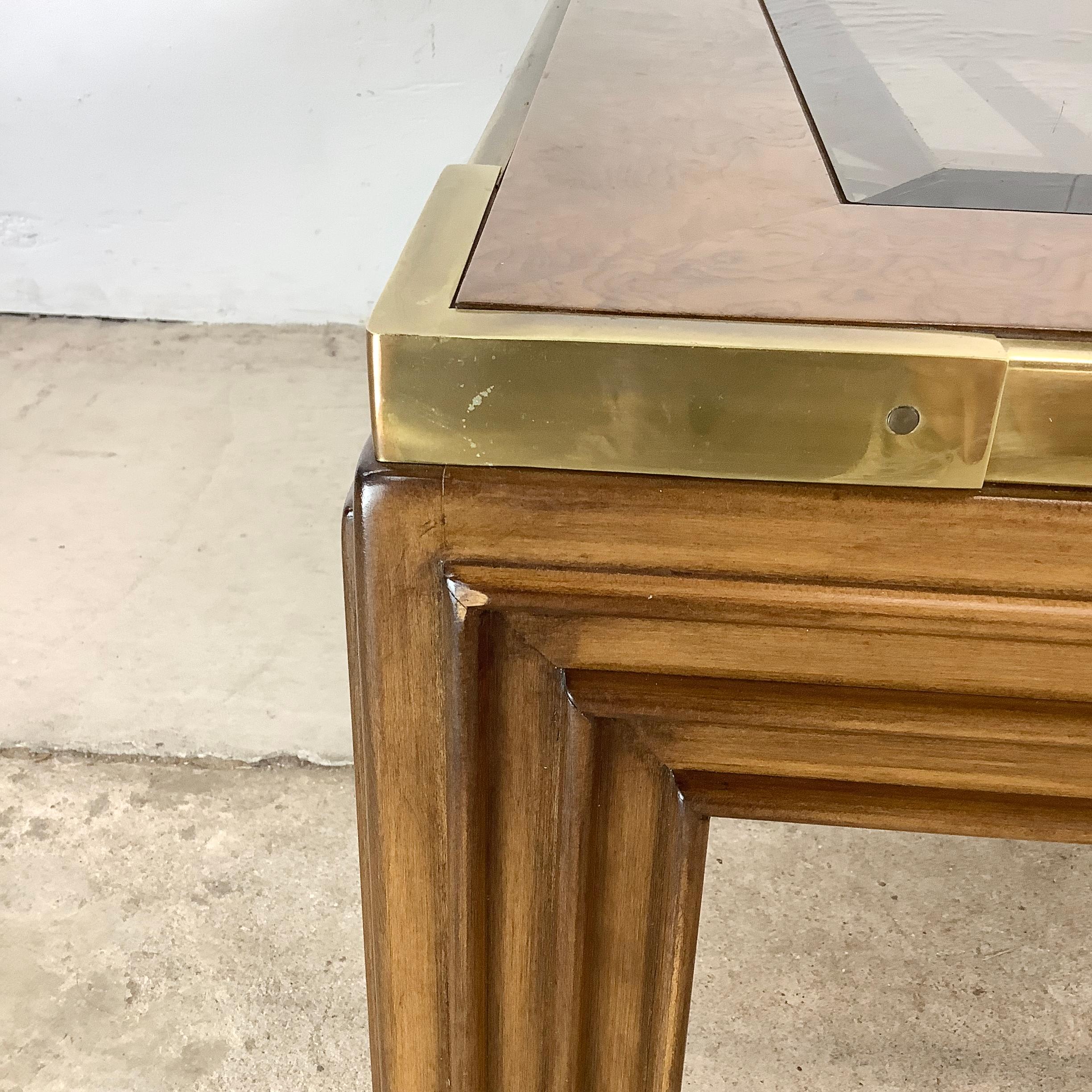Vintage Regency Coffee Table In Good Condition For Sale In Trenton, NJ