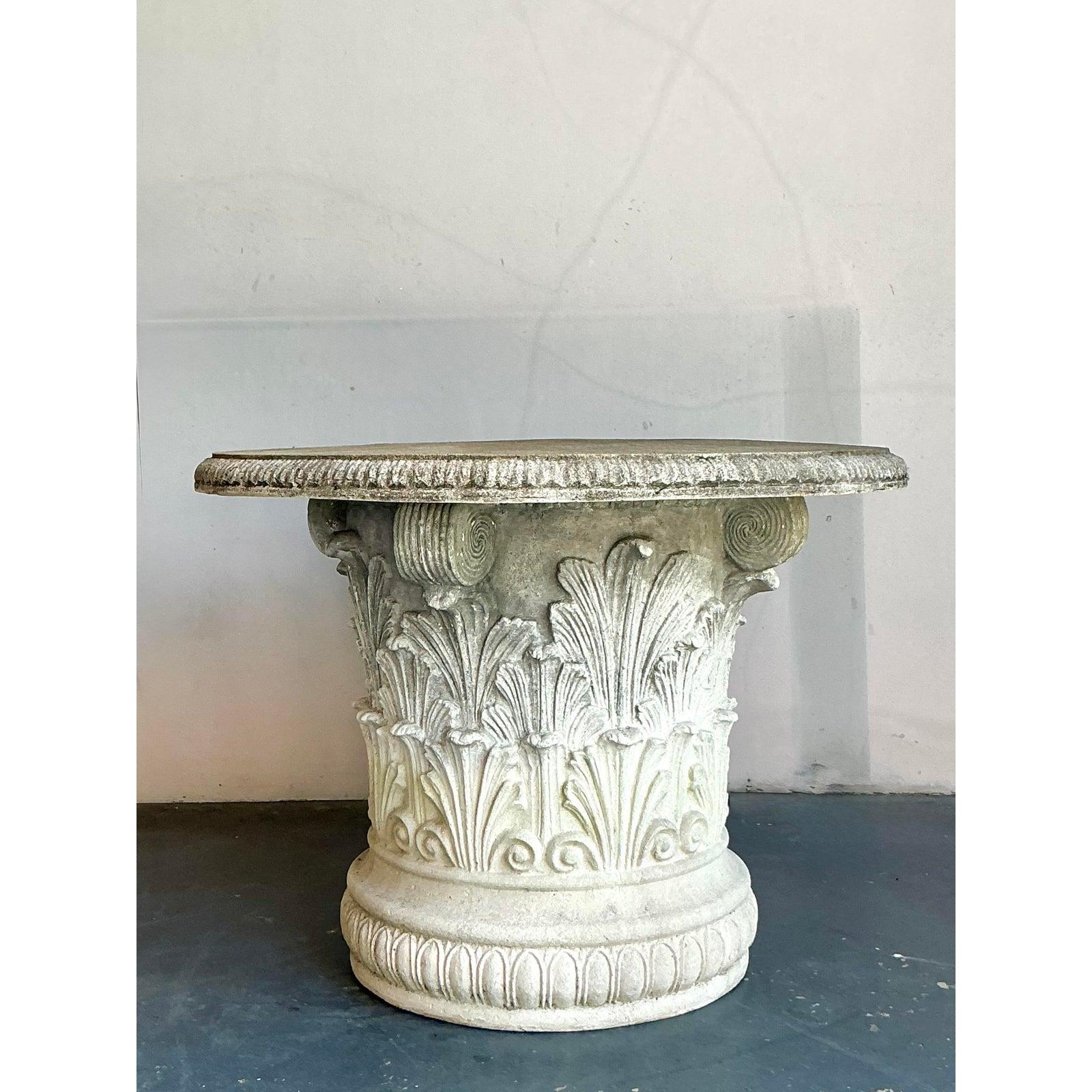 20ième siècle Table de jardin Vintage Regency en résine recouverte de béton en vente