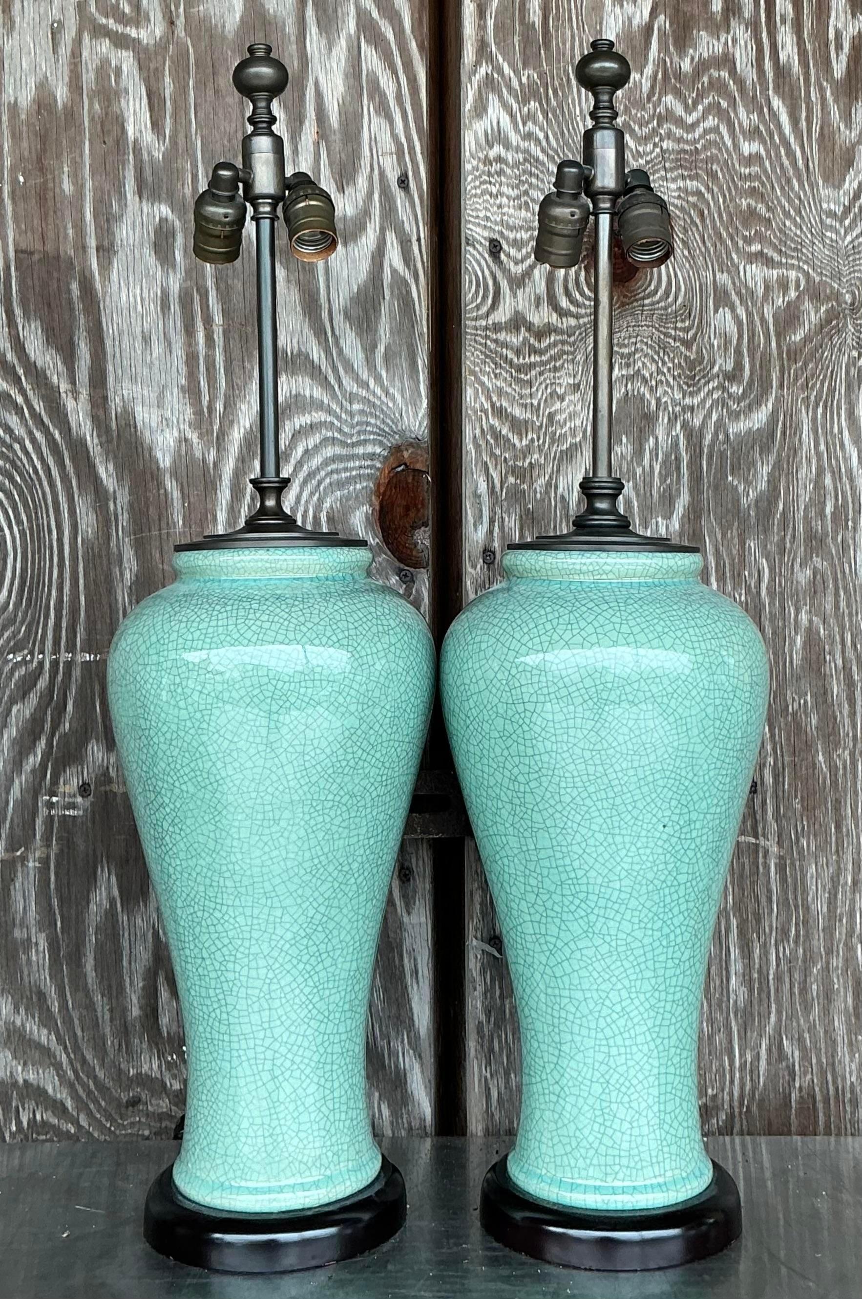 XX secolo Lampade vintage Regency con smalto a crepe - una coppia in vendita