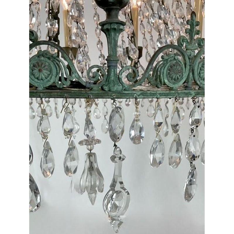 XX secolo Lampadario Regency d'epoca in cristallo e corda di Verdigris in vendita