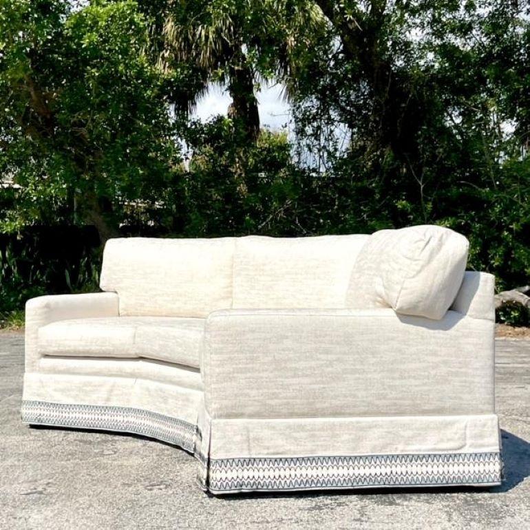 Sofá angular a medida Vintage Regency en Bueno estado para la venta en west palm beach, FL