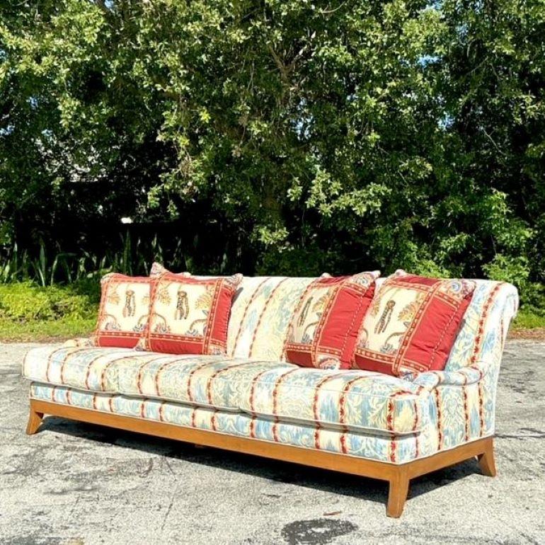 Americano Divano lungo vintage Regency Custom Devore Stripe in vendita