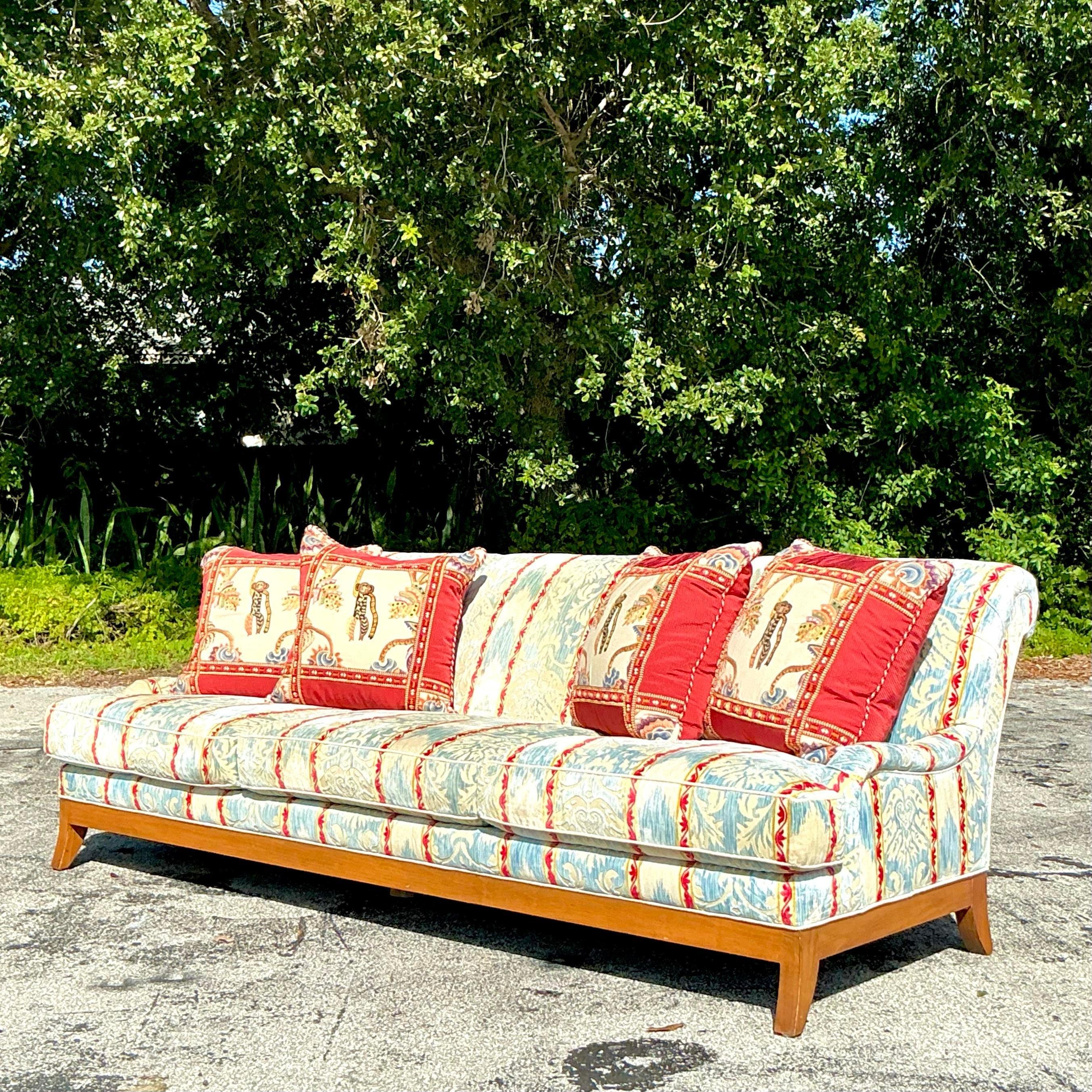 Divano lungo vintage Regency Custom Devore Stripe in vendita 2