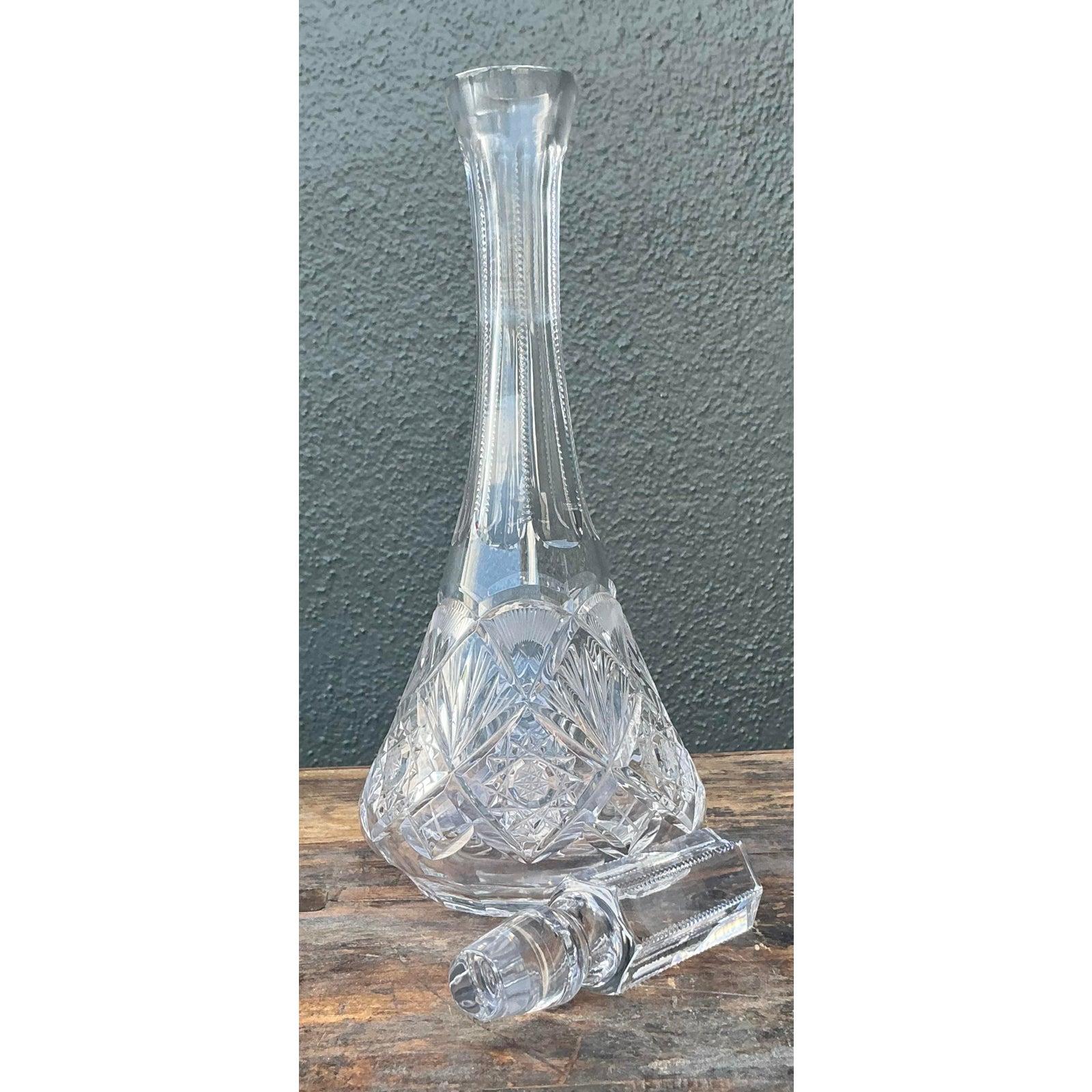 Decantador Vintage Regency de cristal tallado en Bueno estado para la venta en West Palm Beach, FL