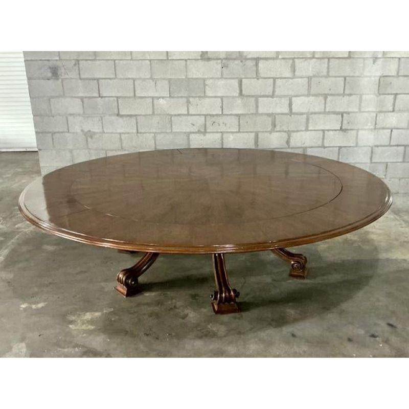 Neoclassico Tavolo da pranzo allungabile in noce Dessin Fournir vintage Regency in vendita