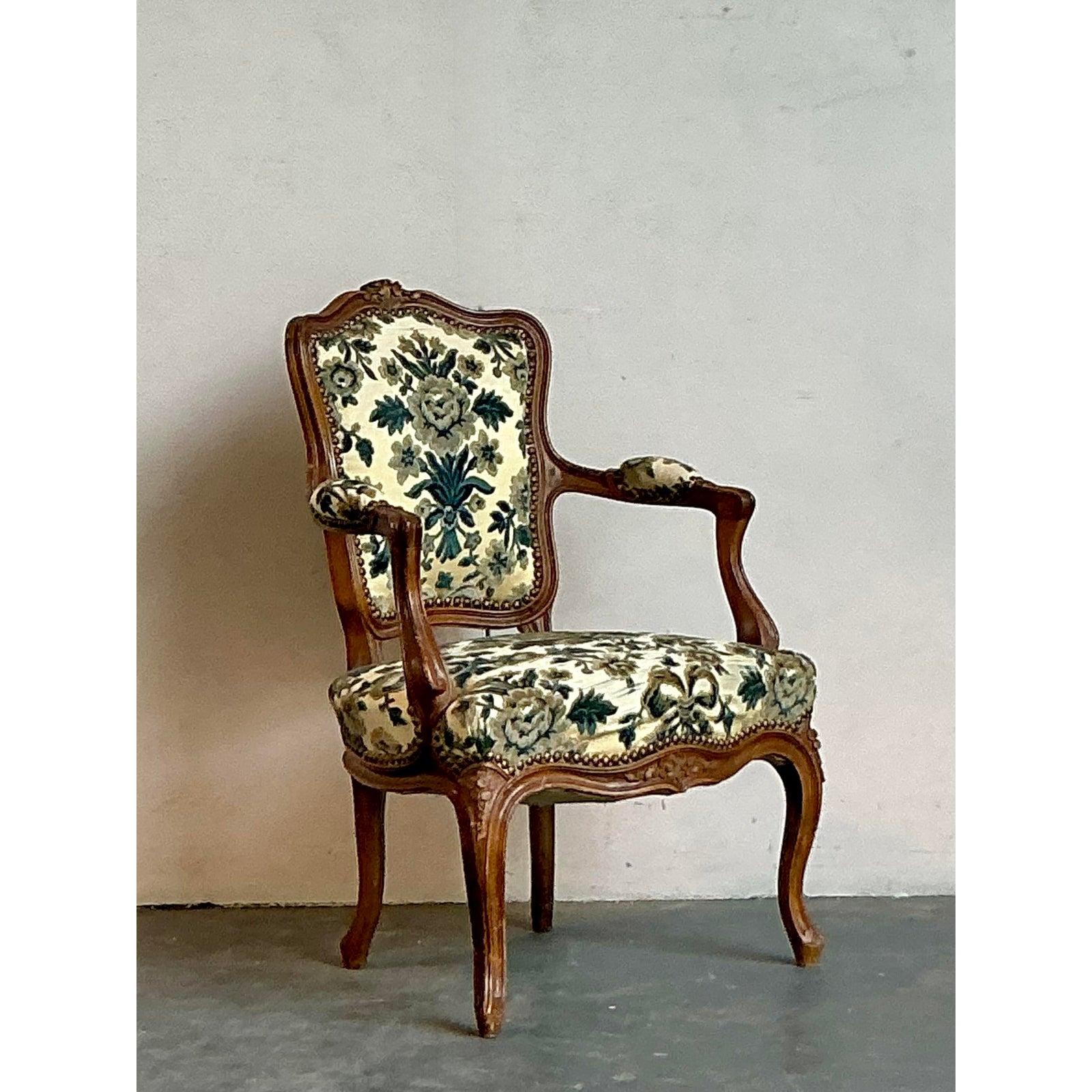 20th Century Vintage Regency Distressed Fleur De Leys Fireside Chair For Sale