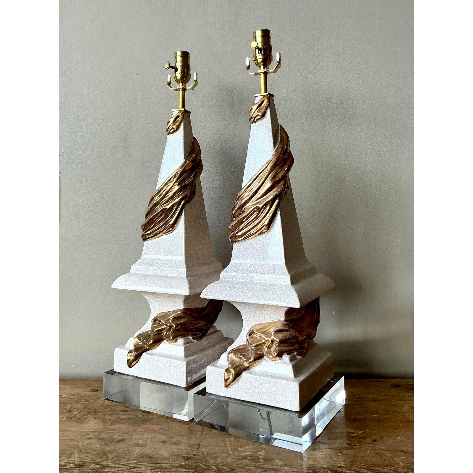 Vintage Regency Drapierte Swag glasierte Keramik-Lampen - ein Paar im Angebot 2