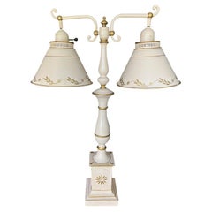 Lampe de table Dual Arm Tole Vintage Regency avec abat-jour Torchiere en Ballet Pink