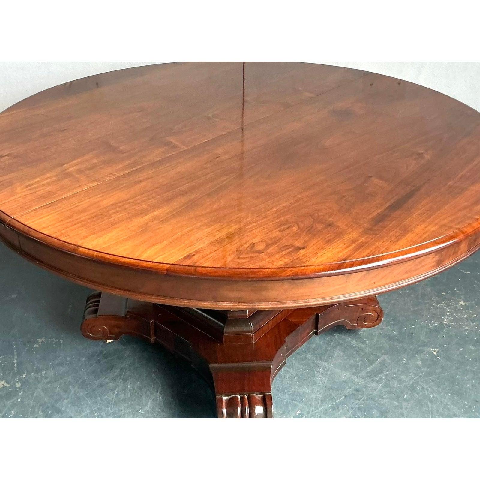 Vintage Regency Extendable Mahogany Dining Table For Sale 4