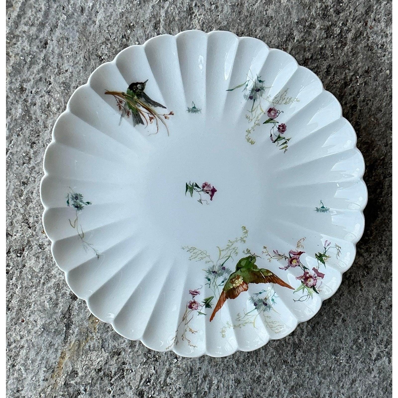 Assiette à gâteau à oiseaux cannelés Vintage Regency en vente 4