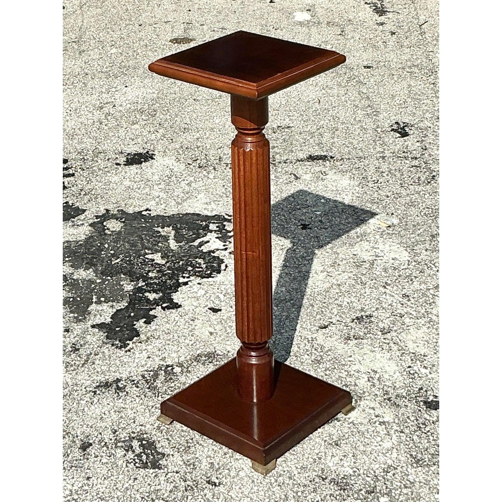 Vintage Regency Kanneliertes Pedestal (amerikanisch) im Angebot