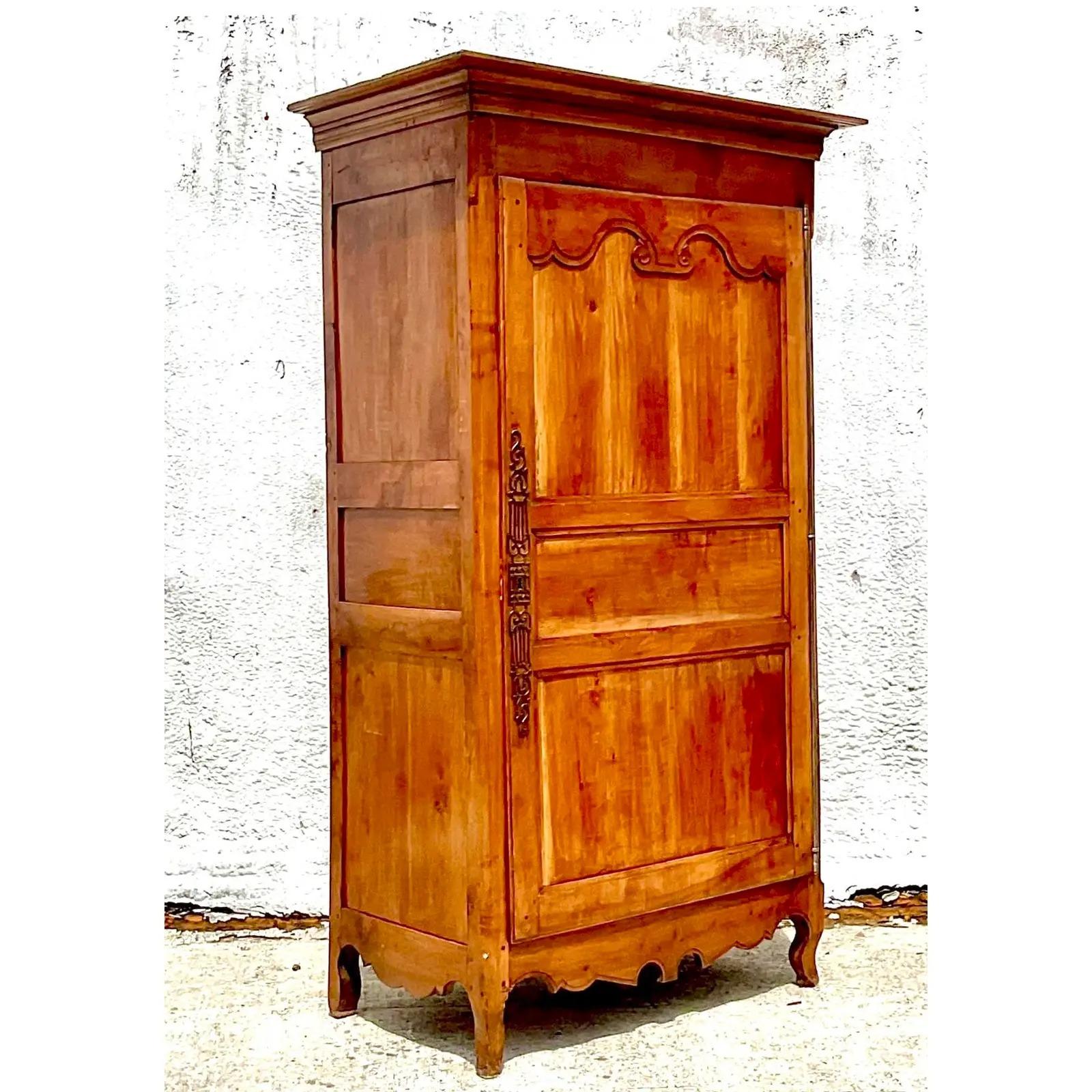 armoire style regence