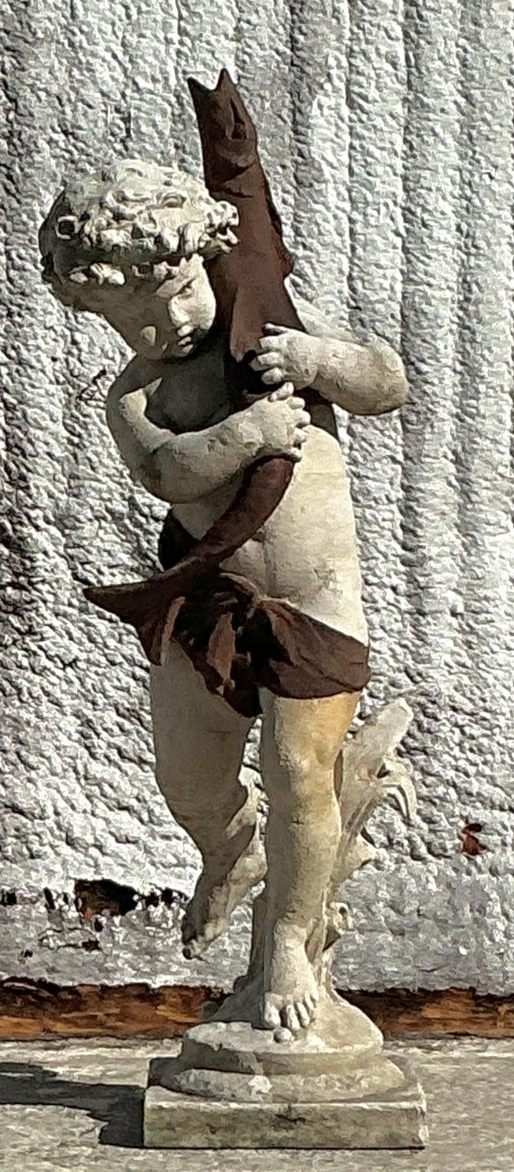 Französische Regency-Figurenstatue aus Zement über Glasfaser im Regency-Stil im Angebot 1