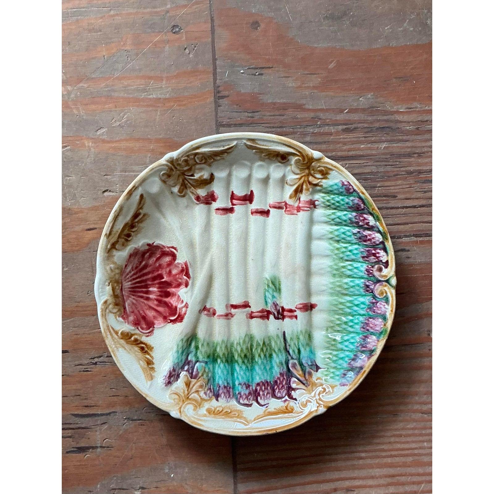 Vintage Regency Französisch Majolika Spargel Keramikteller (20. Jahrhundert) im Angebot
