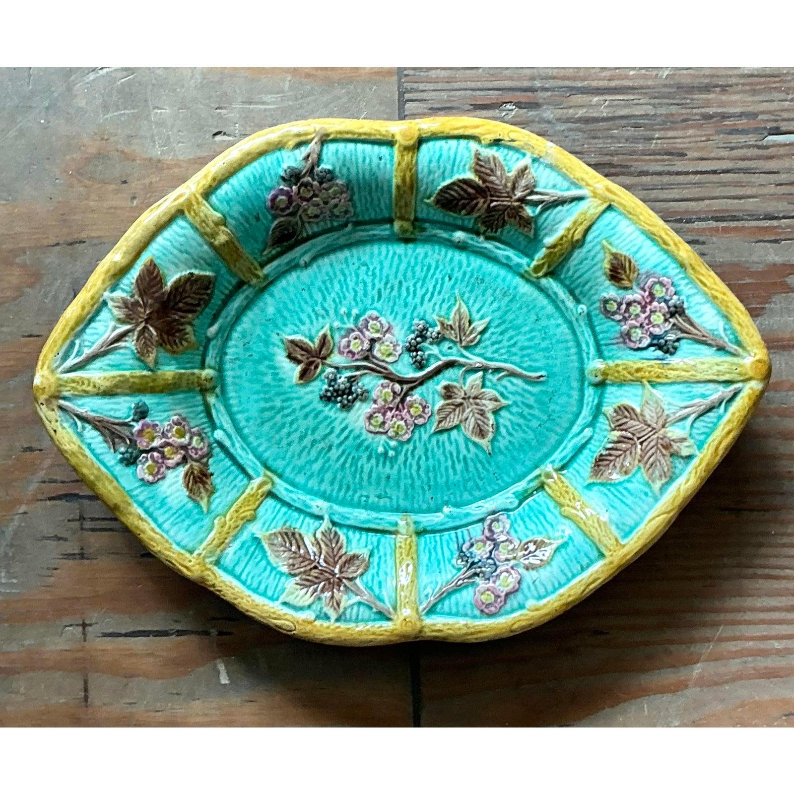 Vintage Regency Französisch Majolika Teller im Angebot 1