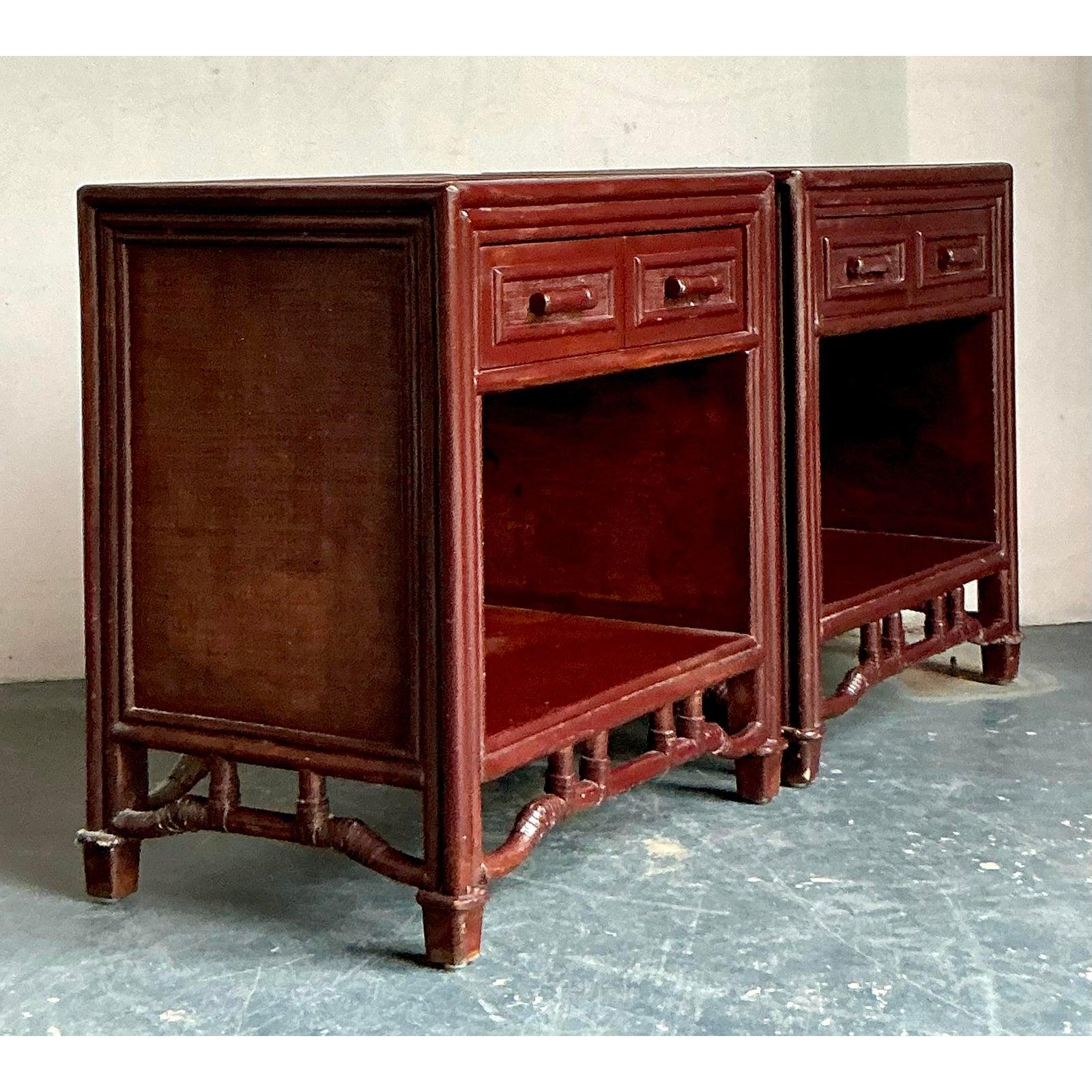 Filippino Comodini in bambù traforato Regency d'epoca - Una coppia in vendita