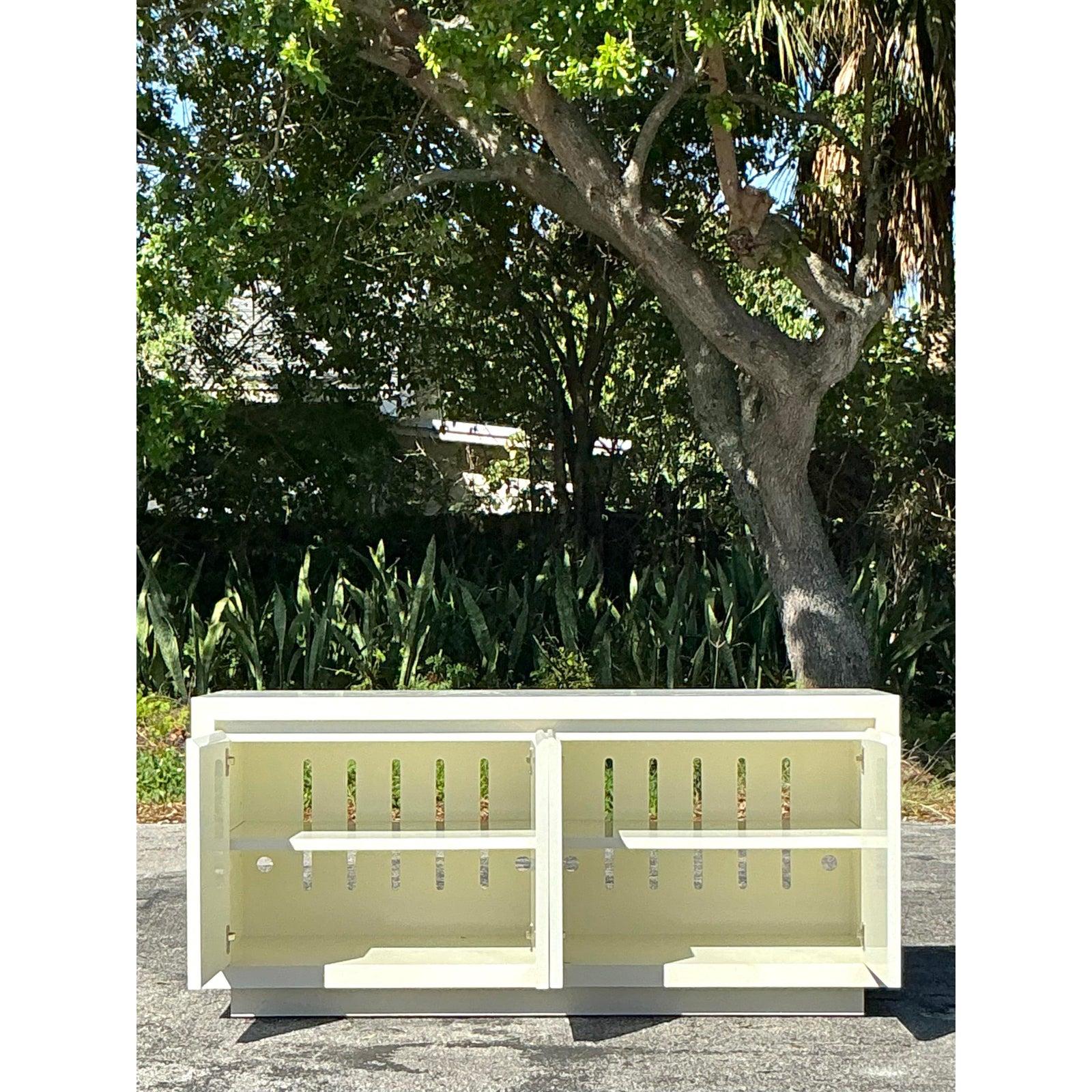 Credenza Vintage Regency Calada Con Frente Espejado en venta 3