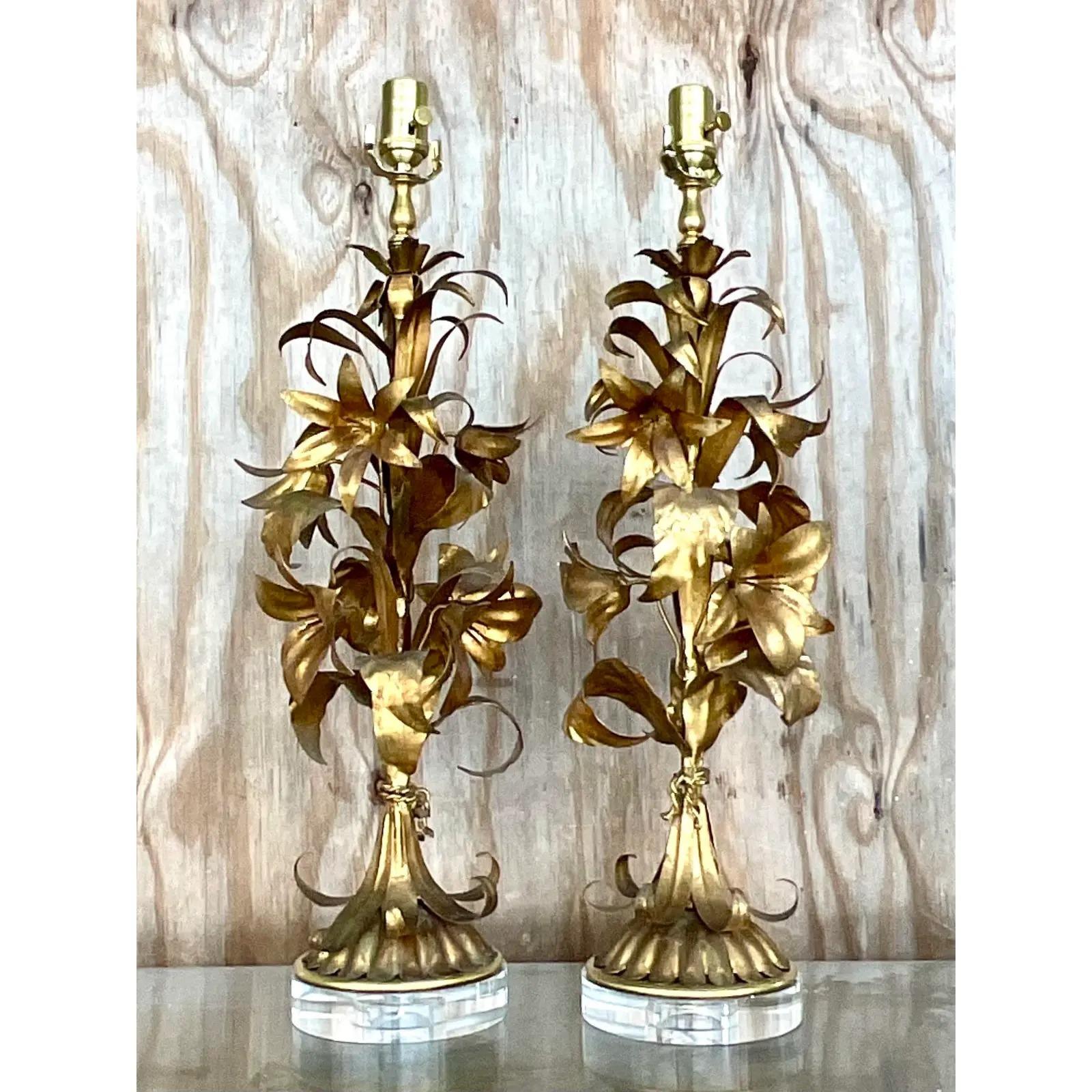 Vintage Regency Gile Lilies Table Lamps, a Pair In Good Condition In west palm beach, FL