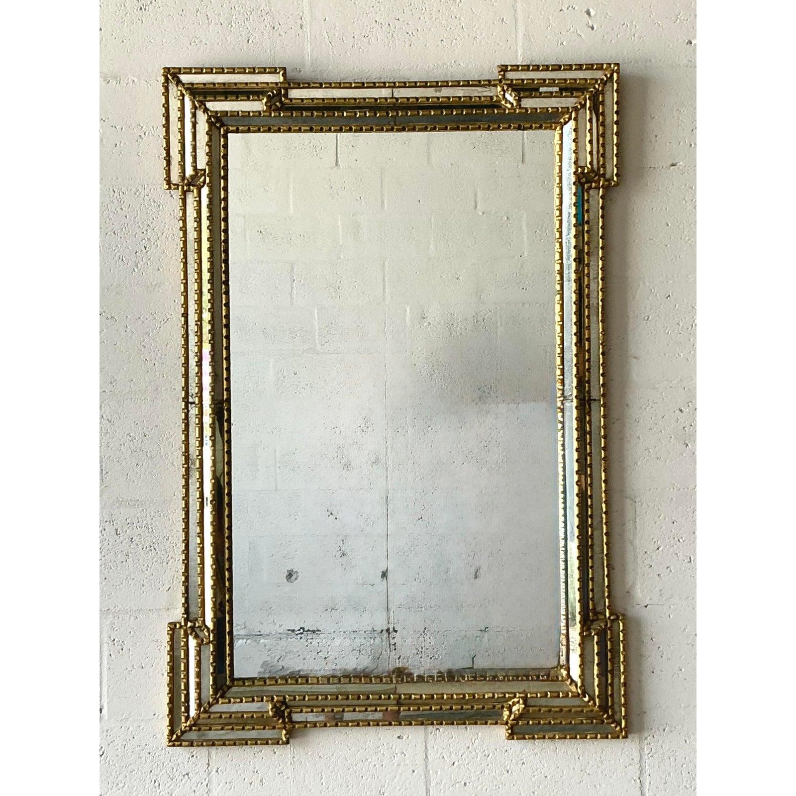 Vintage Regency vergoldet gekerbt Eckspiegel (Italienisch) im Angebot