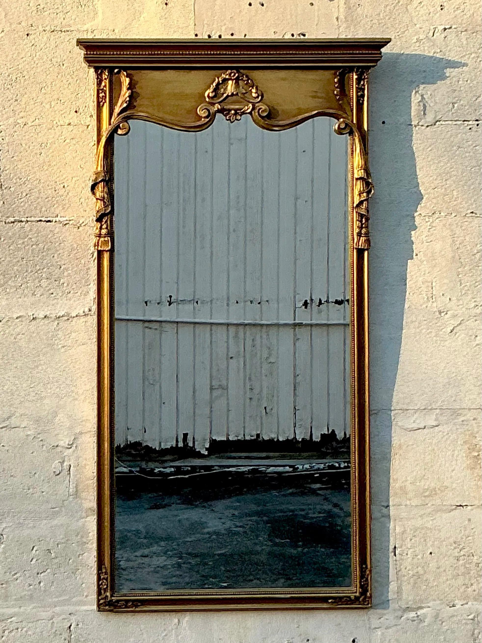 Regency Miroir de style Régence doré en vente