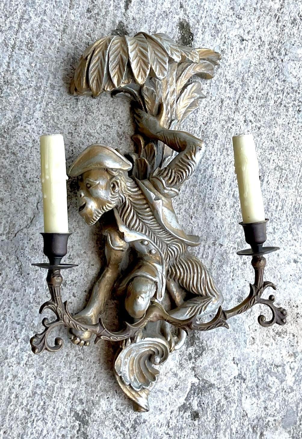 Regency Paire d'appliques de style Régence à pointe dorée - Singe en vente