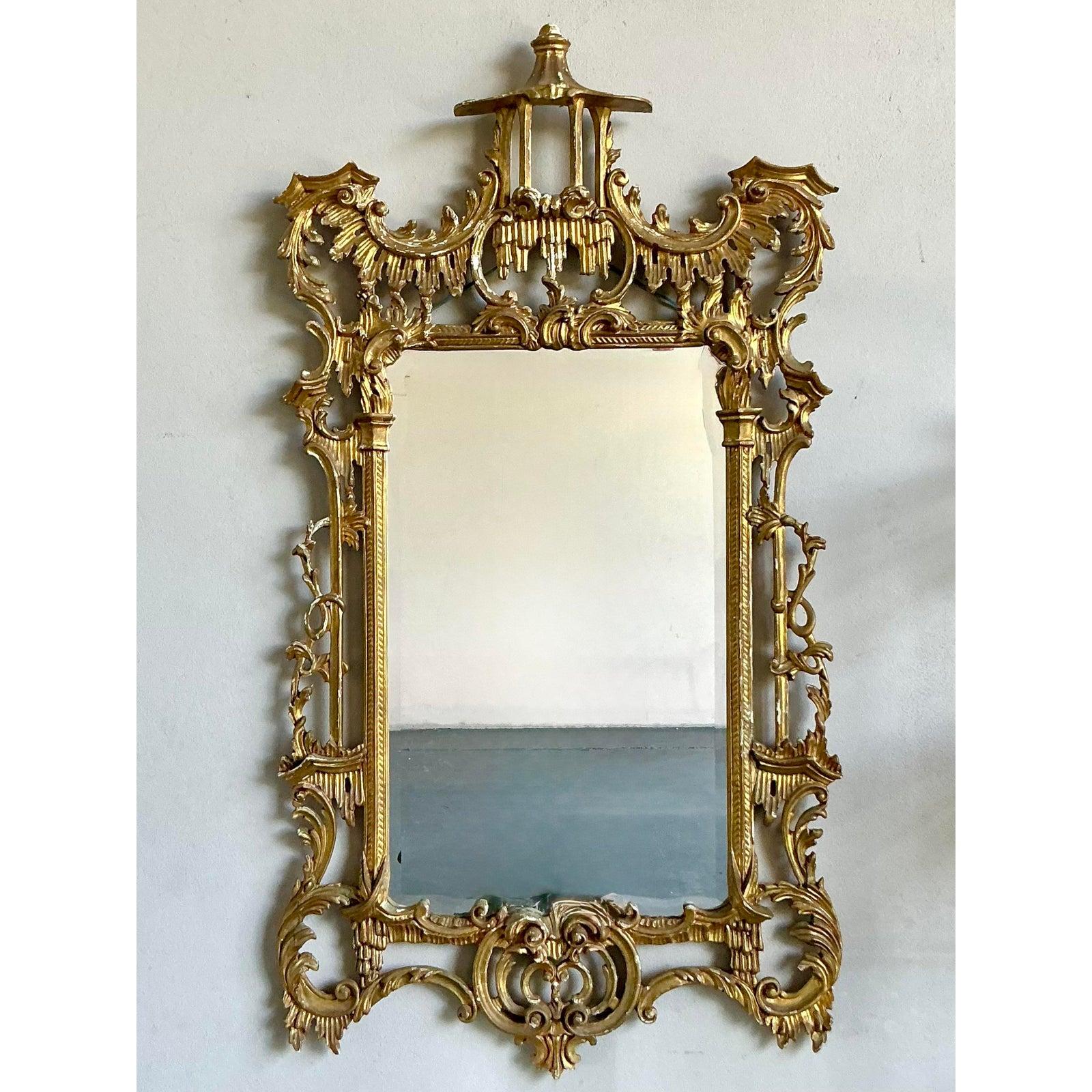 Specchio a pagoda dorato d'epoca Regency In condizioni buone in vendita a West Palm Beach, FL