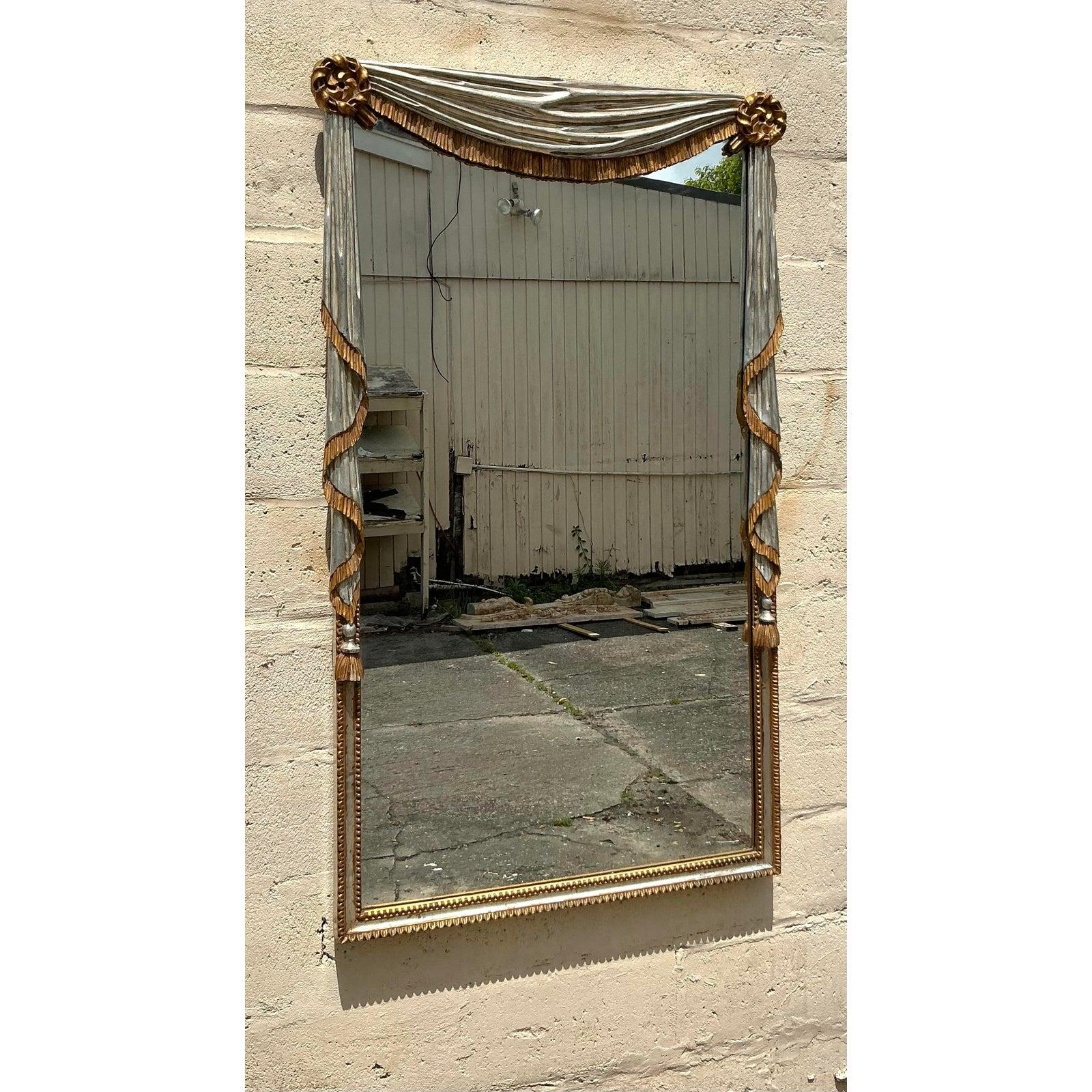 20ième siècle Miroir de style Régence à pointes dorées en vente