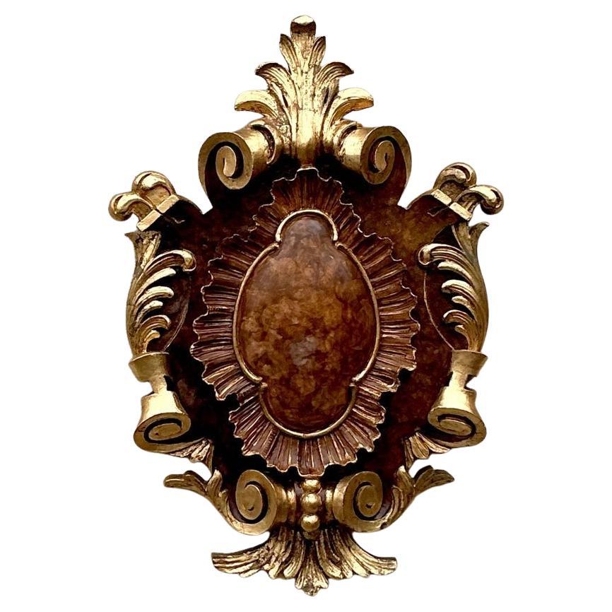 Vintage Regency Gilt Tipped Wood Cartouche en vente