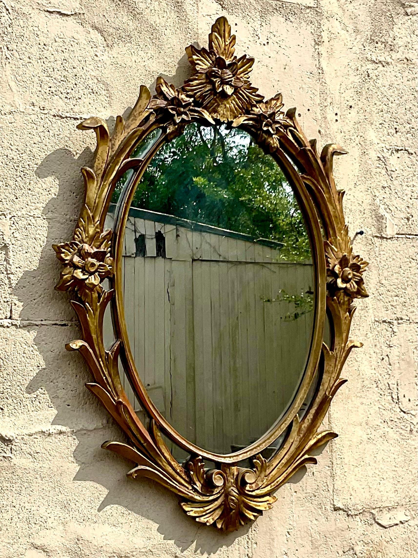 Vintage Regency vergoldet Wood Floral Spiegel (Holz) im Angebot