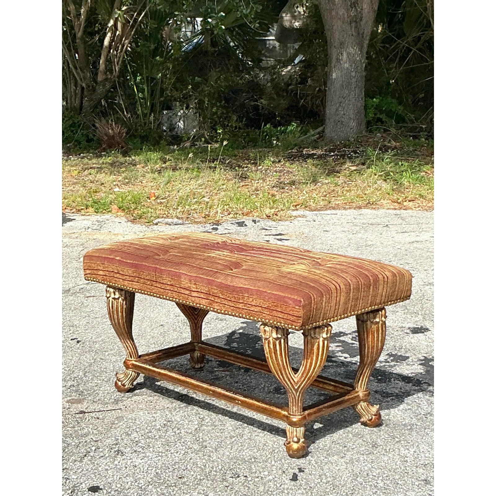 Banc Vintage Regency en bois doré en vente 3