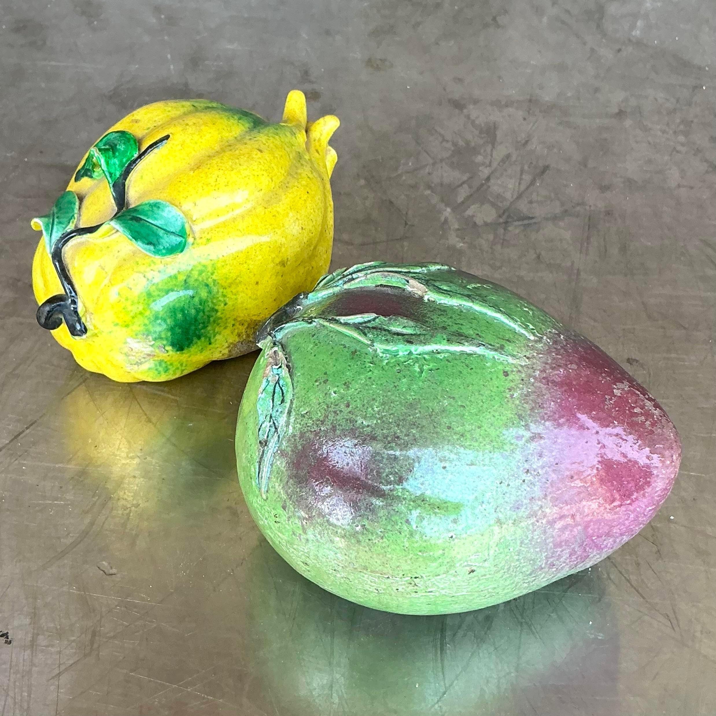 Frutta d'altare in ceramica smaltata vintage Regency - Set di 2 in vendita 2